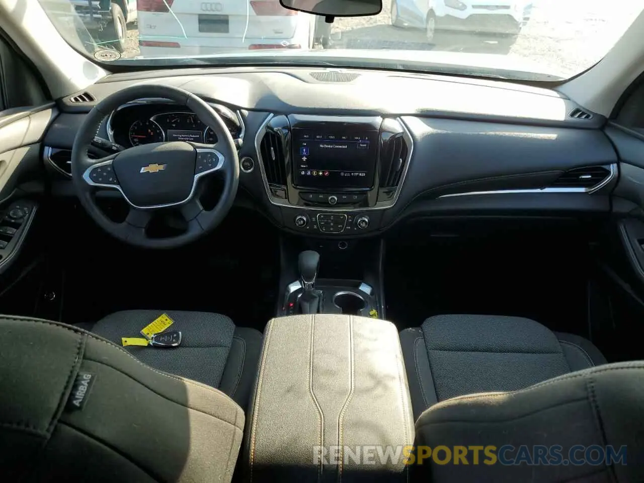 8 Photograph of a damaged car 1GNERGKW2MJ164962 CHEVROLET TRAVERSE 2021