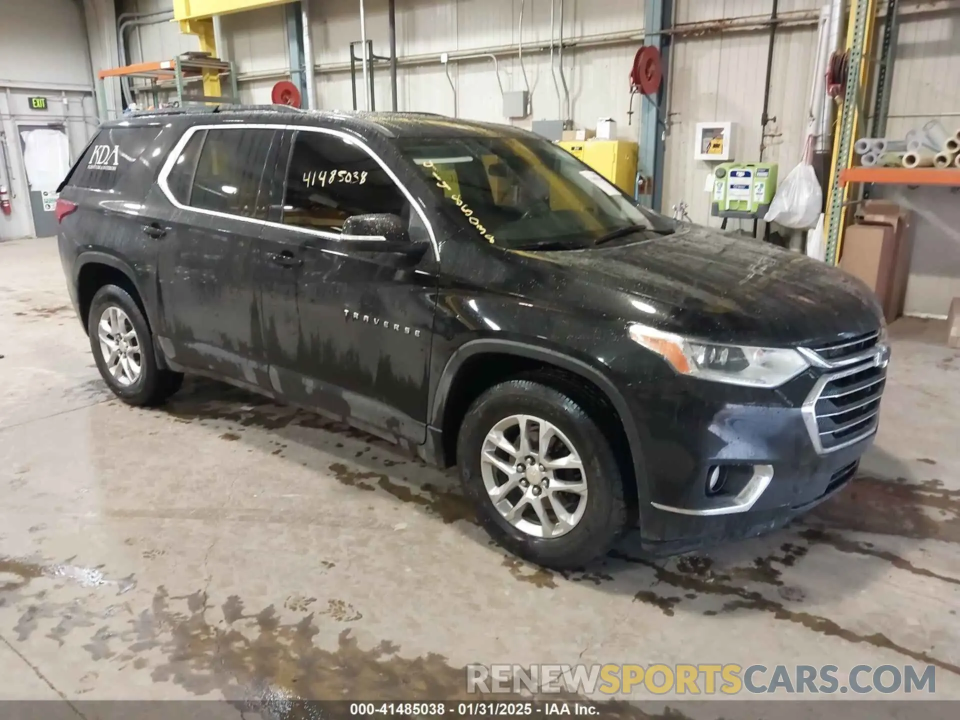 1 Photograph of a damaged car 1GNERGKW2MJ167831 CHEVROLET TRAVERSE 2021