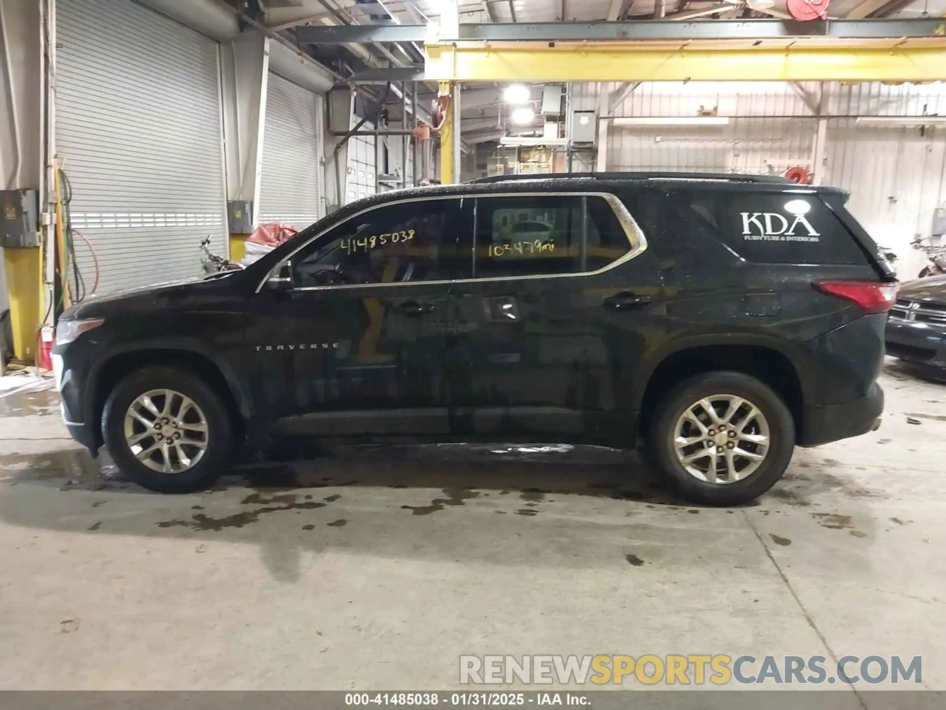 14 Photograph of a damaged car 1GNERGKW2MJ167831 CHEVROLET TRAVERSE 2021