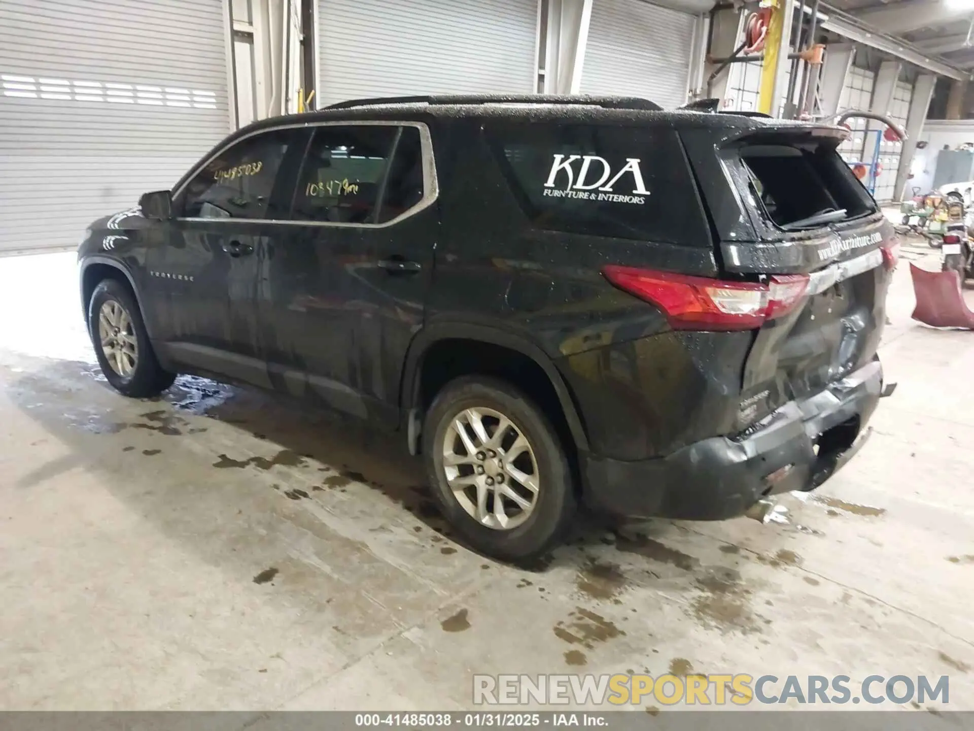 3 Photograph of a damaged car 1GNERGKW2MJ167831 CHEVROLET TRAVERSE 2021