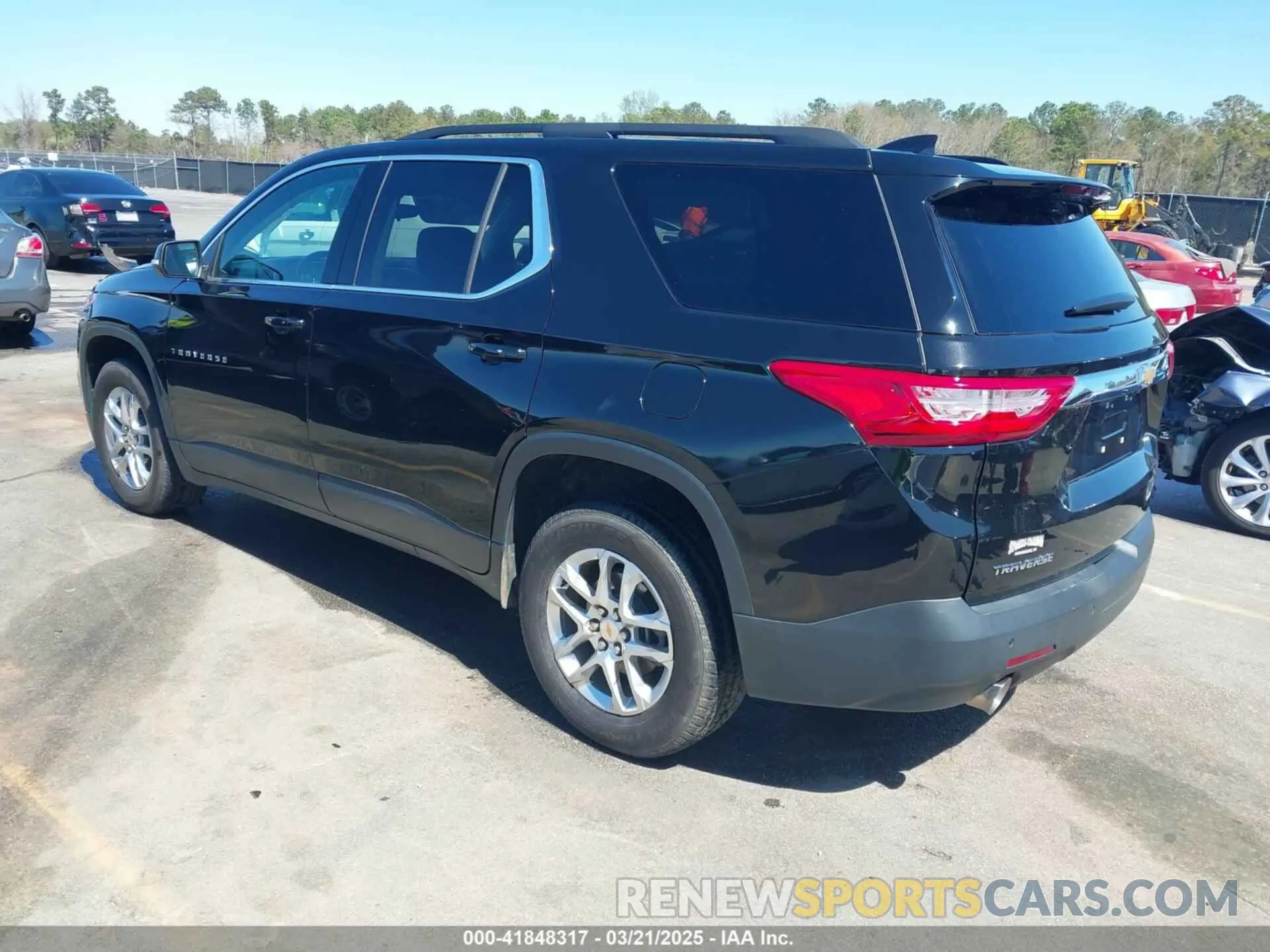 3 Photograph of a damaged car 1GNERGKW2MJ185049 CHEVROLET TRAVERSE 2021