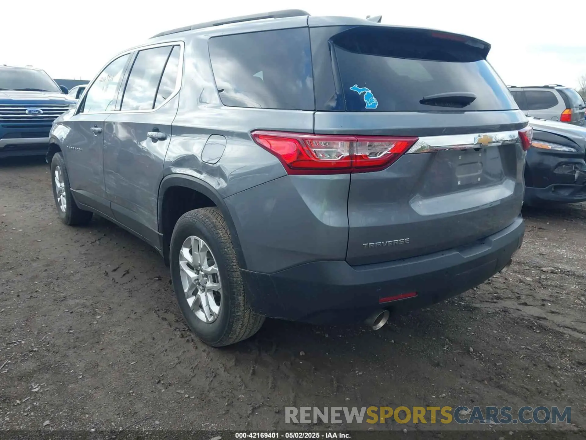 3 Photograph of a damaged car 1GNERGKW3MJ157258 CHEVROLET TRAVERSE 2021