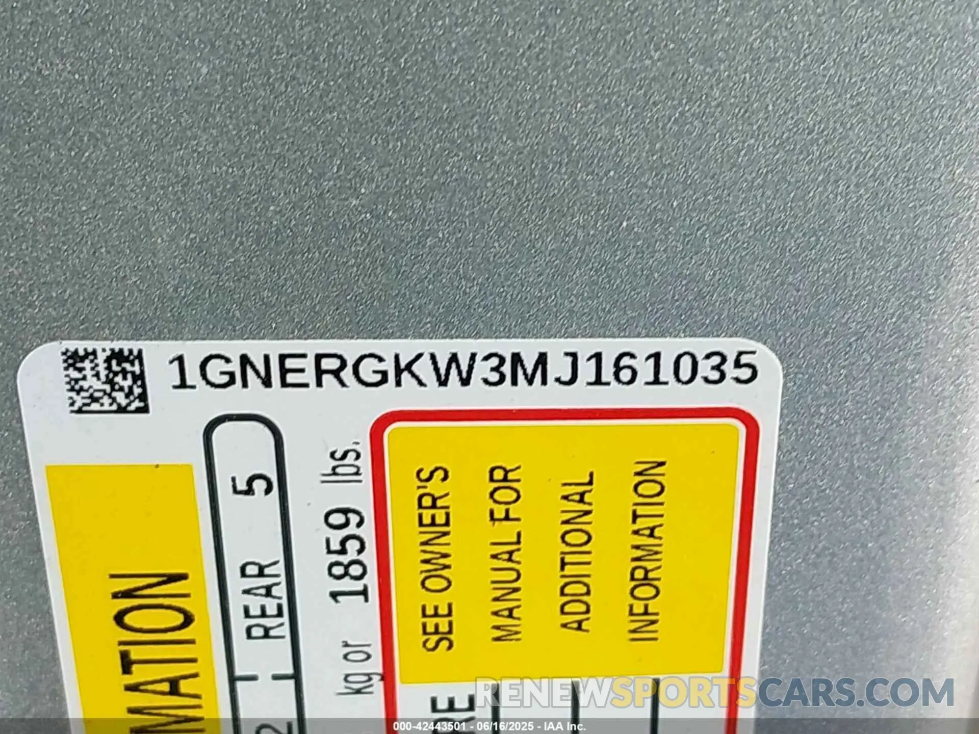 9 Photograph of a damaged car 1GNERGKW3MJ161035 CHEVROLET TRAVERSE 2021