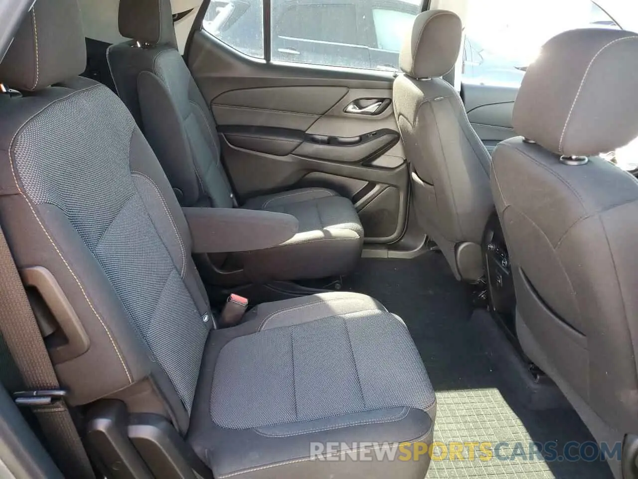 11 Photograph of a damaged car 1GNERGKW4MJ144406 CHEVROLET TRAVERSE 2021