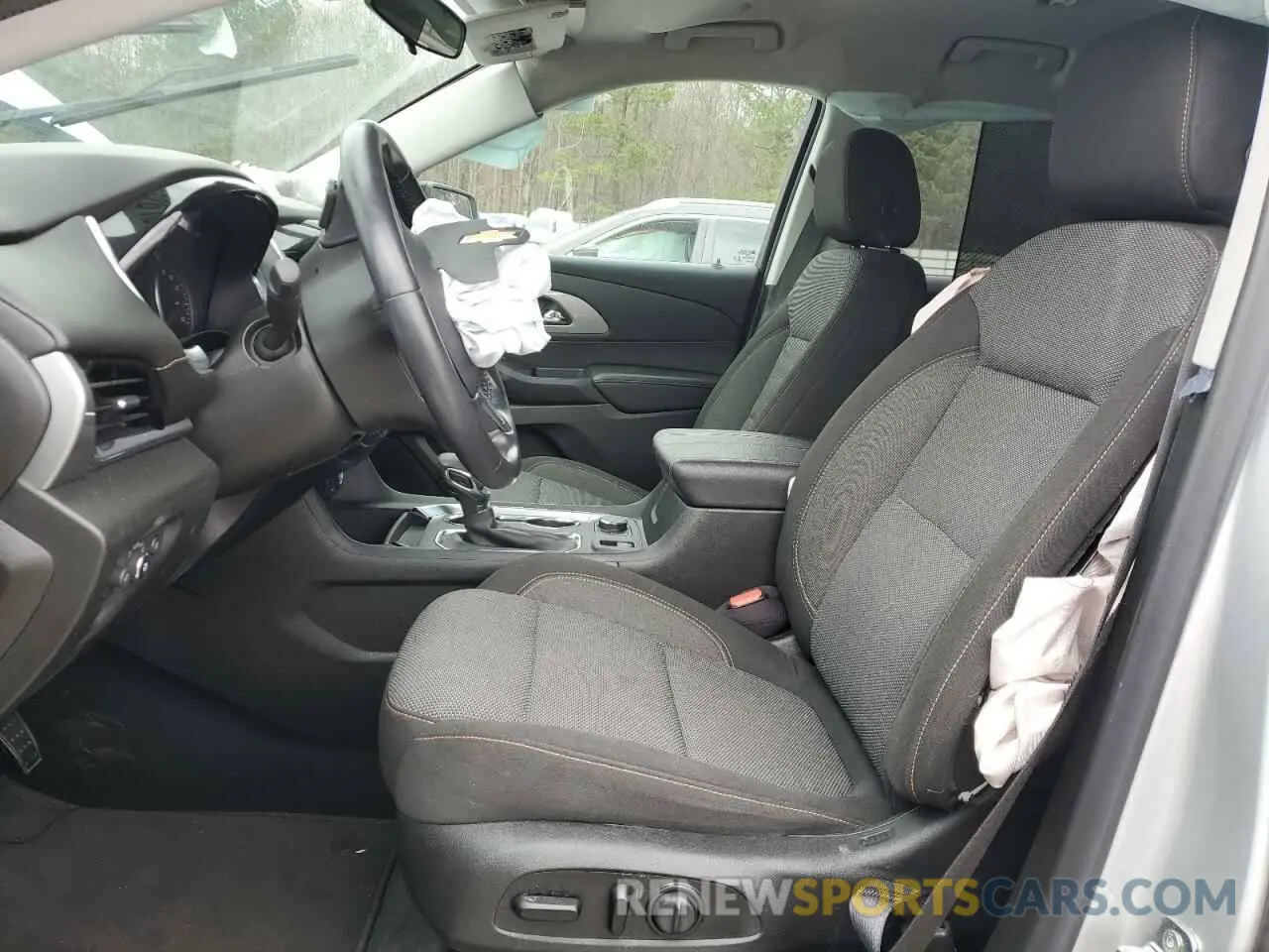 7 Photograph of a damaged car 1GNERGKW5MJ113066 CHEVROLET TRAVERSE 2021
