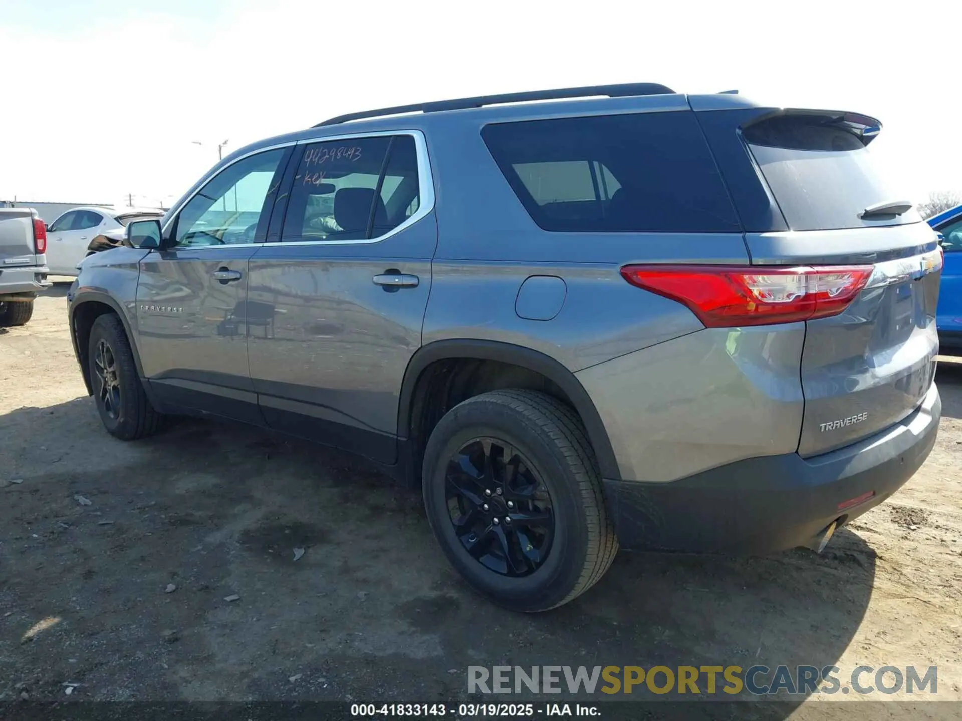3 Photograph of a damaged car 1GNERGKW5MJ183750 CHEVROLET TRAVERSE 2021