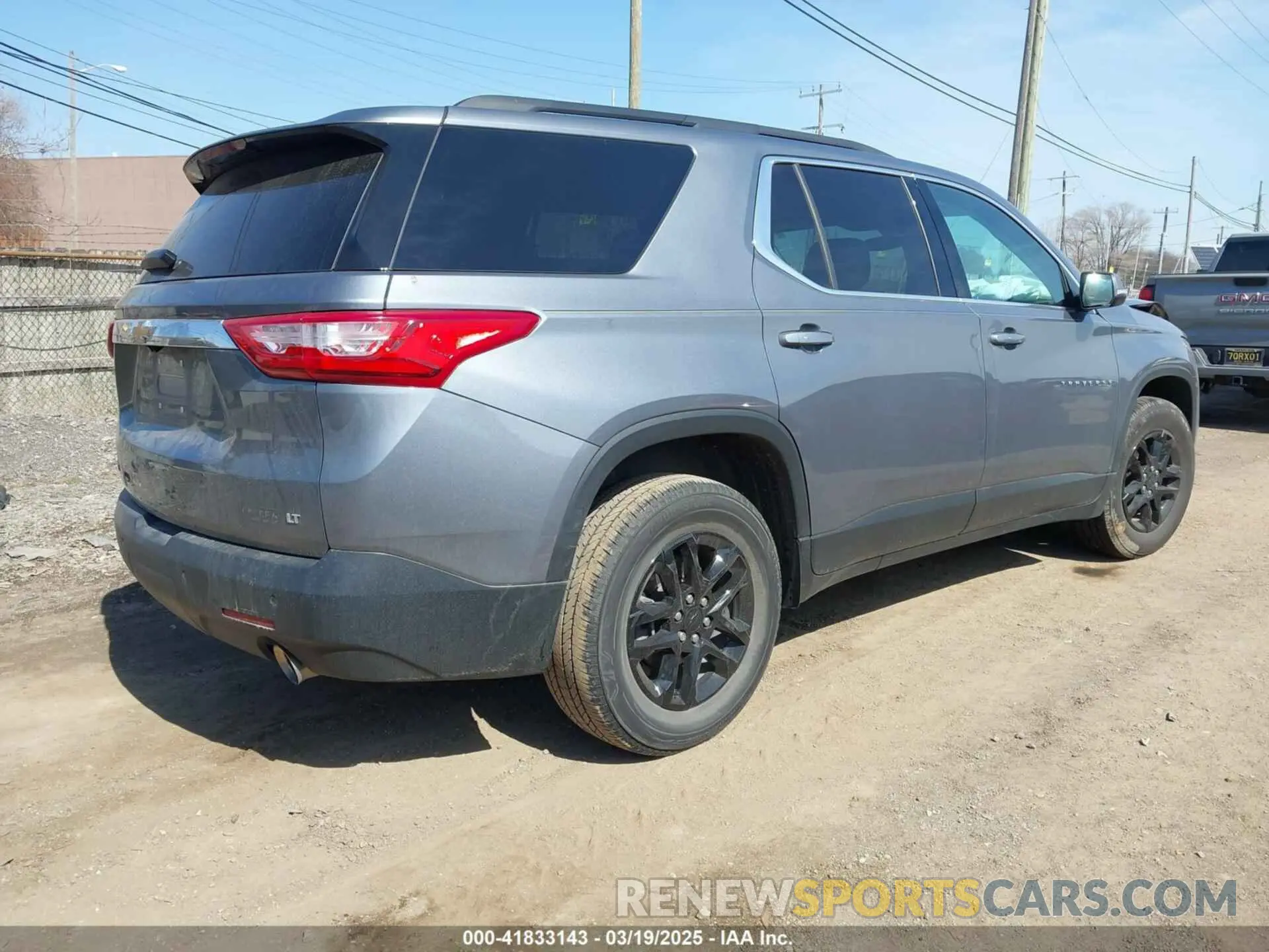 4 Photograph of a damaged car 1GNERGKW5MJ183750 CHEVROLET TRAVERSE 2021