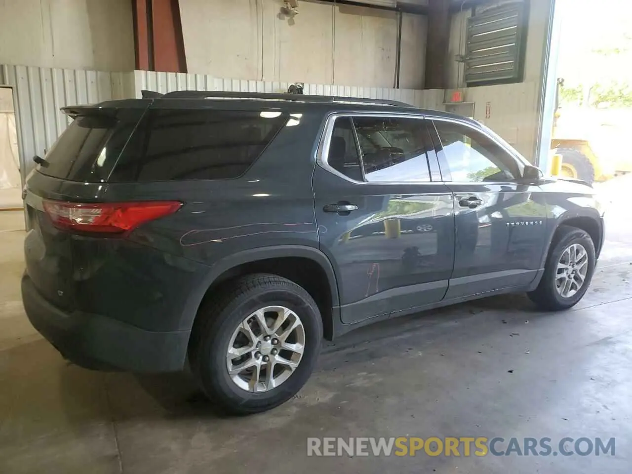 3 Photograph of a damaged car 1GNERGKW6MJ156959 CHEVROLET TRAVERSE 2021