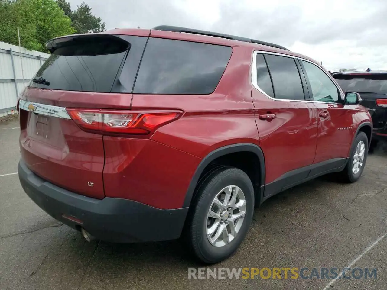 3 Photograph of a damaged car 1GNERGKW7MJ200404 CHEVROLET TRAVERSE 2021