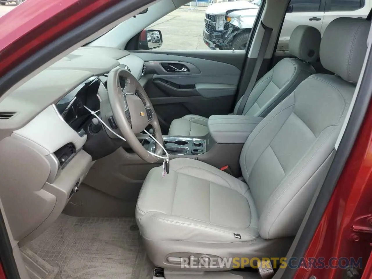 7 Photograph of a damaged car 1GNERGKW9MJ165803 CHEVROLET TRAVERSE 2021