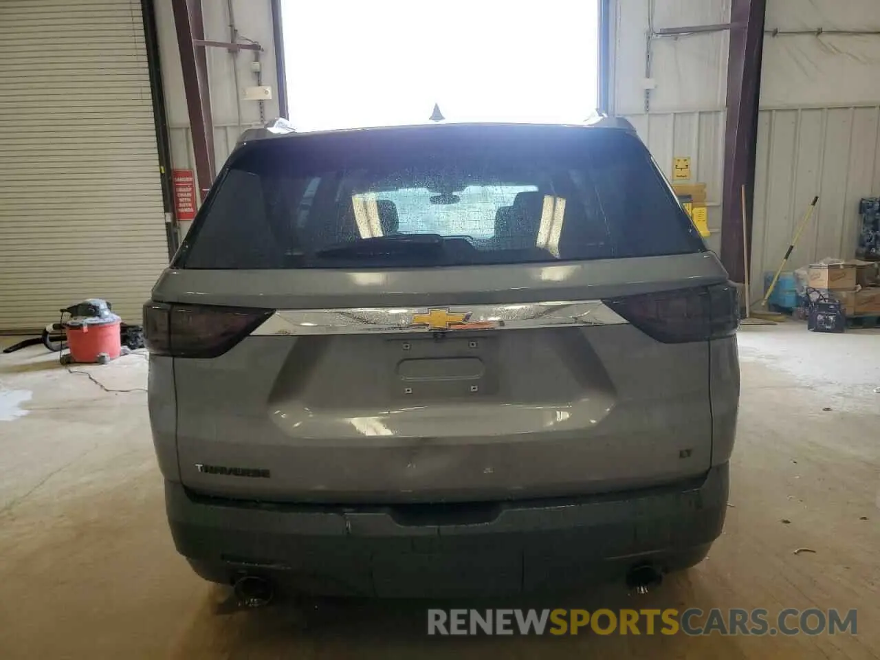 6 Photograph of a damaged car 1GNERGKW9MJ215650 CHEVROLET TRAVERSE 2021