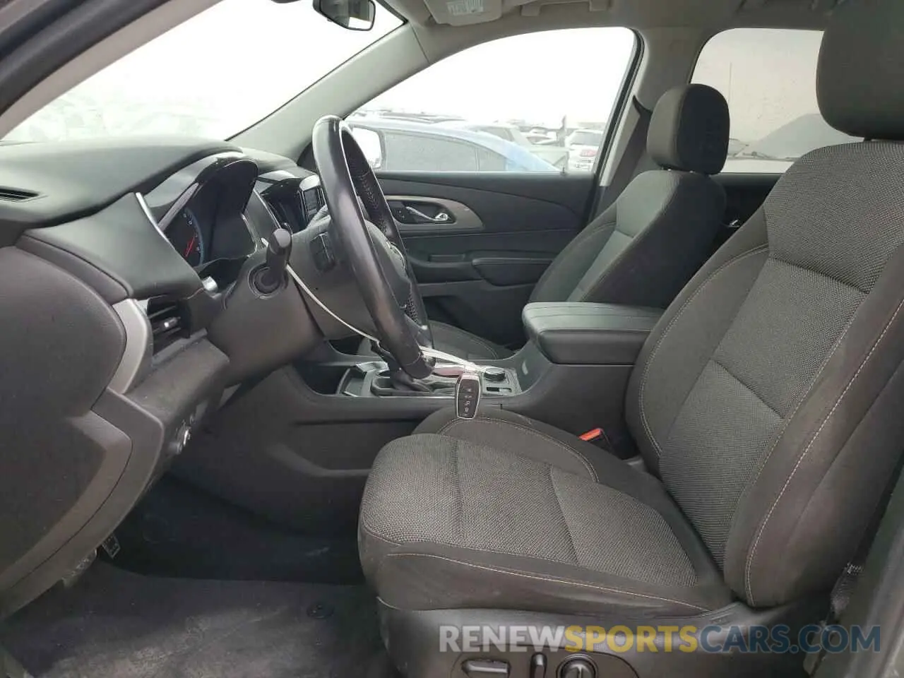 7 Photograph of a damaged car 1GNERGKW9MJ215650 CHEVROLET TRAVERSE 2021