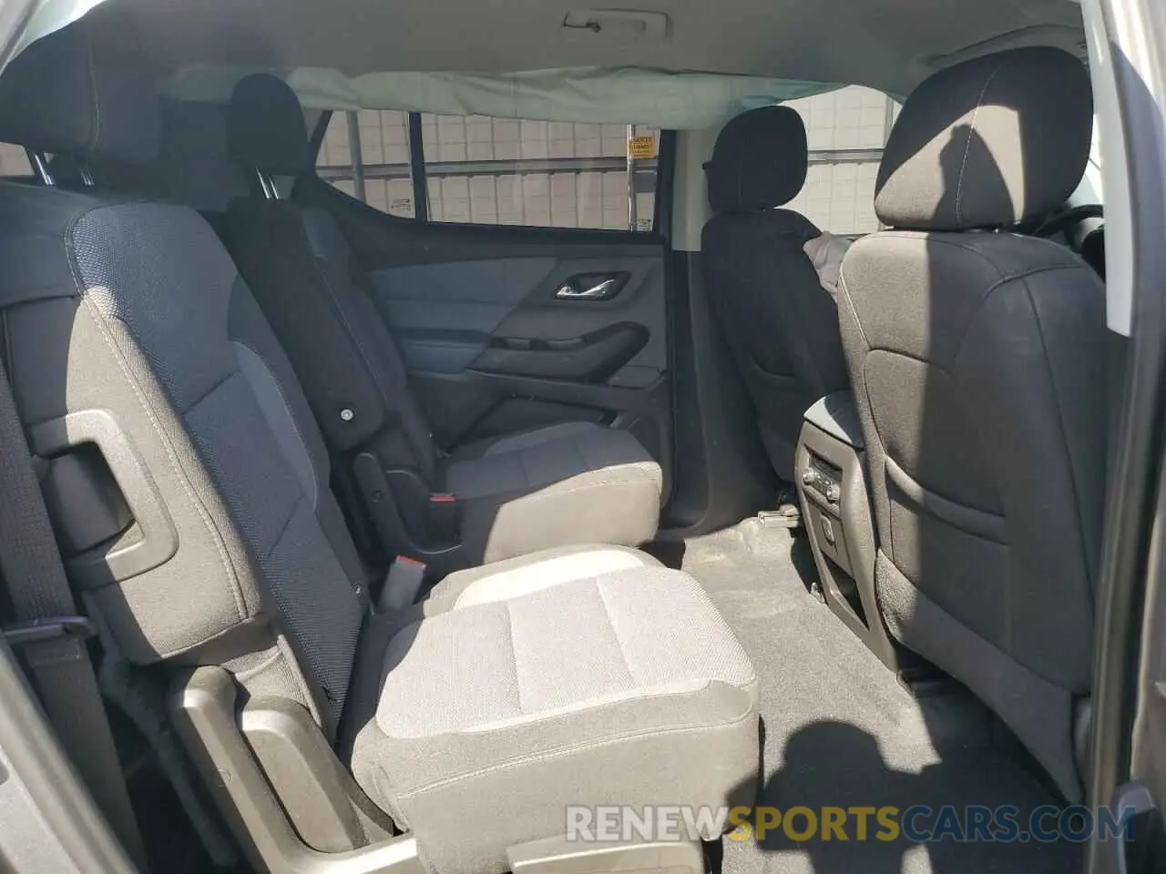 11 Фотография поврежденного автомобиля 1GNERGKW9MJ241794 CHEVROLET TRAVERSE 2021