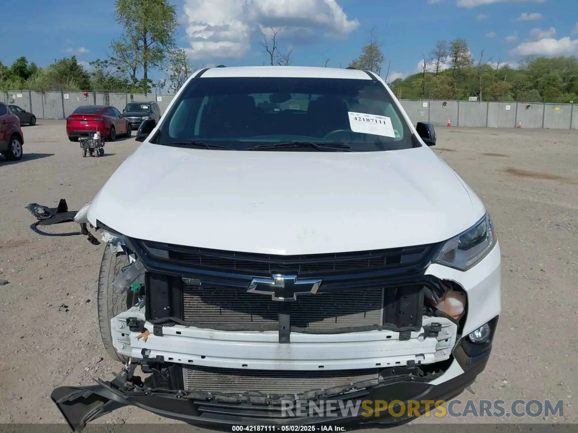 12 Photograph of a damaged car 1GNERGKW9MJ271894 CHEVROLET TRAVERSE 2021