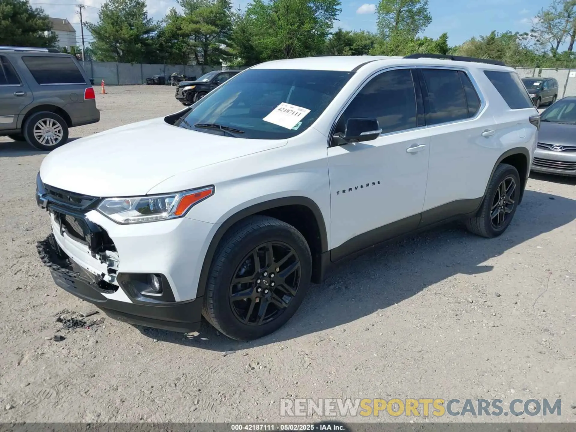 2 Photograph of a damaged car 1GNERGKW9MJ271894 CHEVROLET TRAVERSE 2021