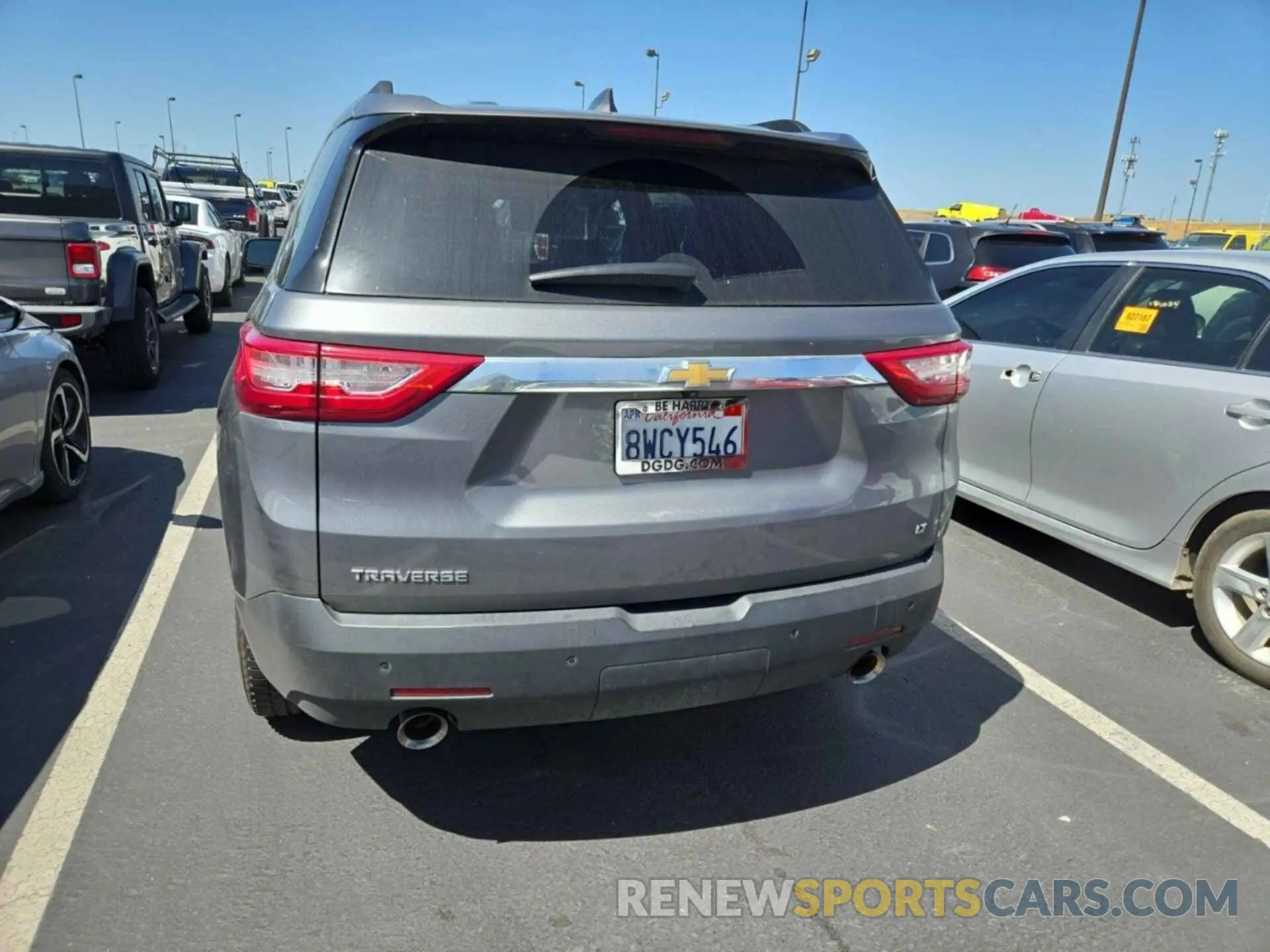 19 Photograph of a damaged car 1GNERHKW0MJ186979 CHEVROLET TRAVERSE 2021