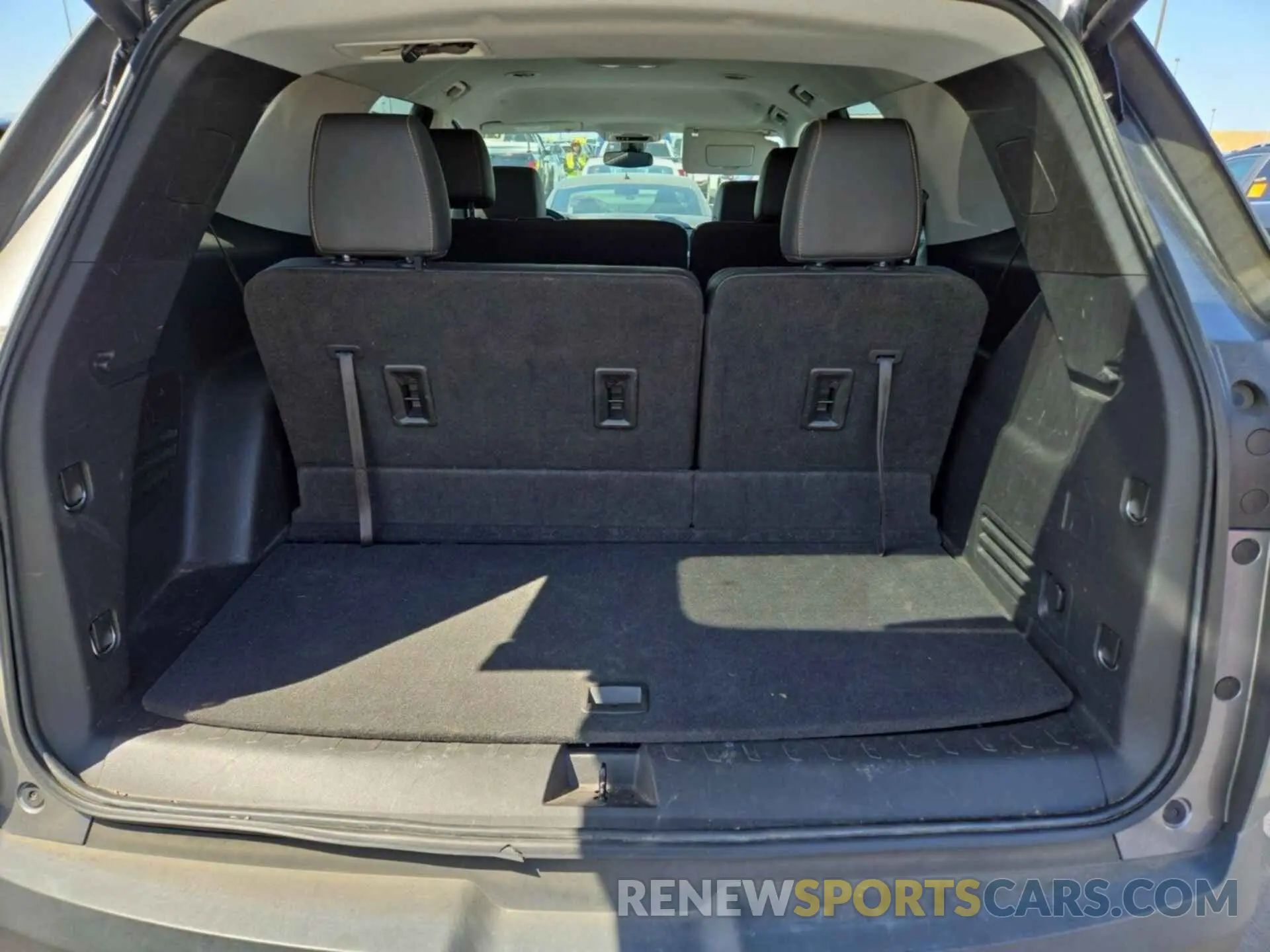 23 Photograph of a damaged car 1GNERHKW0MJ186979 CHEVROLET TRAVERSE 2021