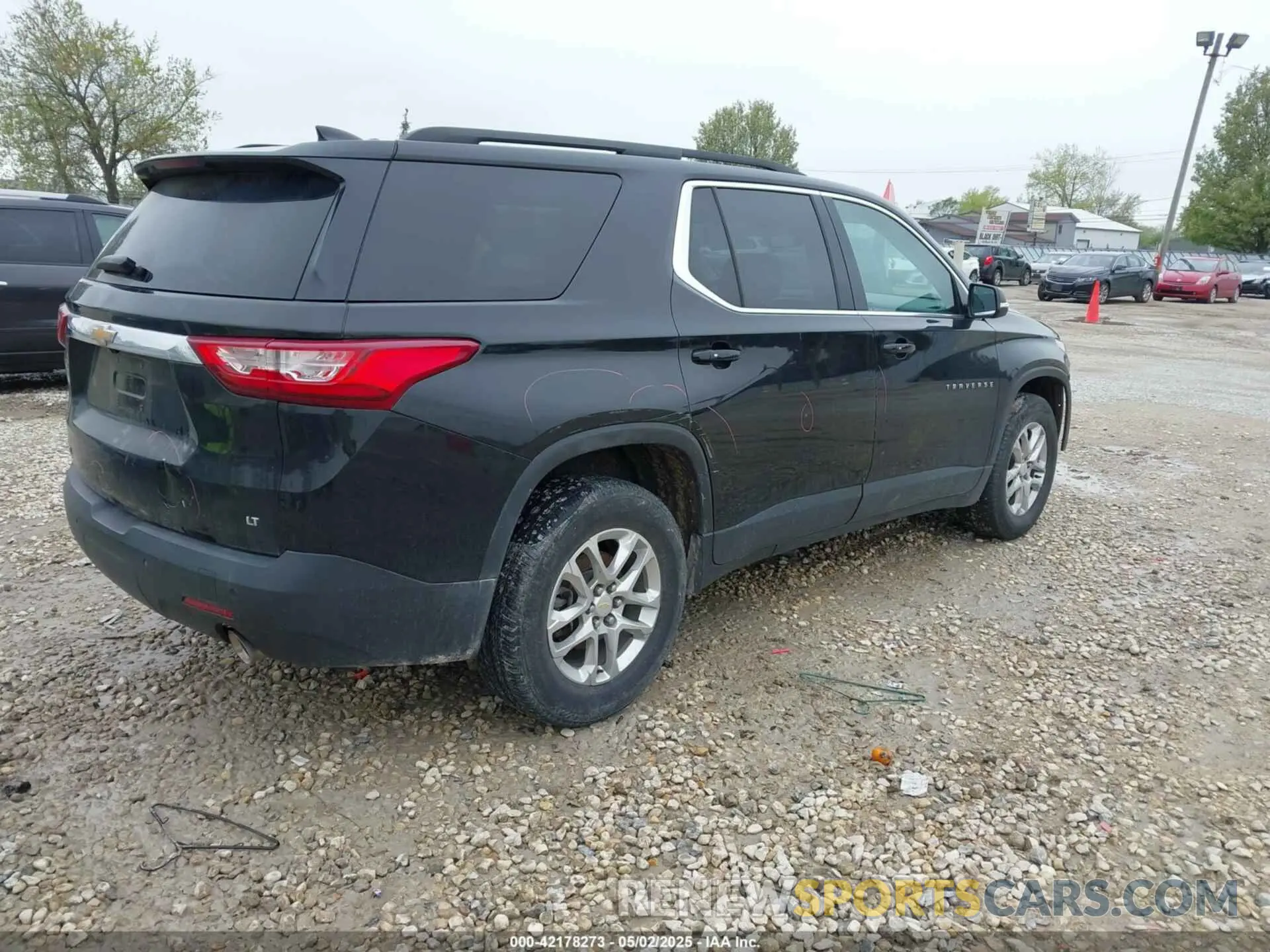 4 Photograph of a damaged car 1GNERHKW0MJ218426 CHEVROLET TRAVERSE 2021