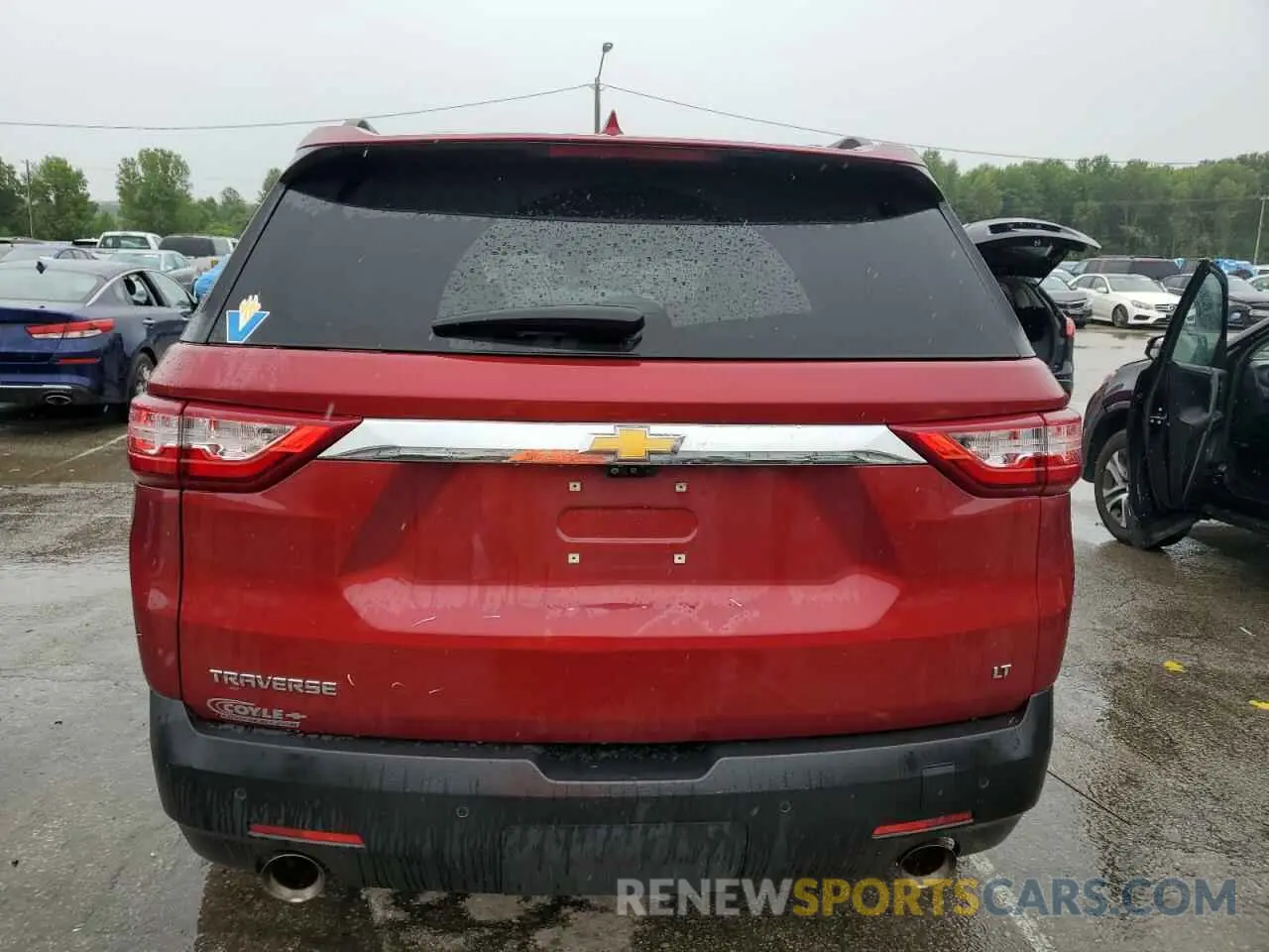 6 Photograph of a damaged car 1GNERHKW0MJ235033 CHEVROLET TRAVERSE 2021