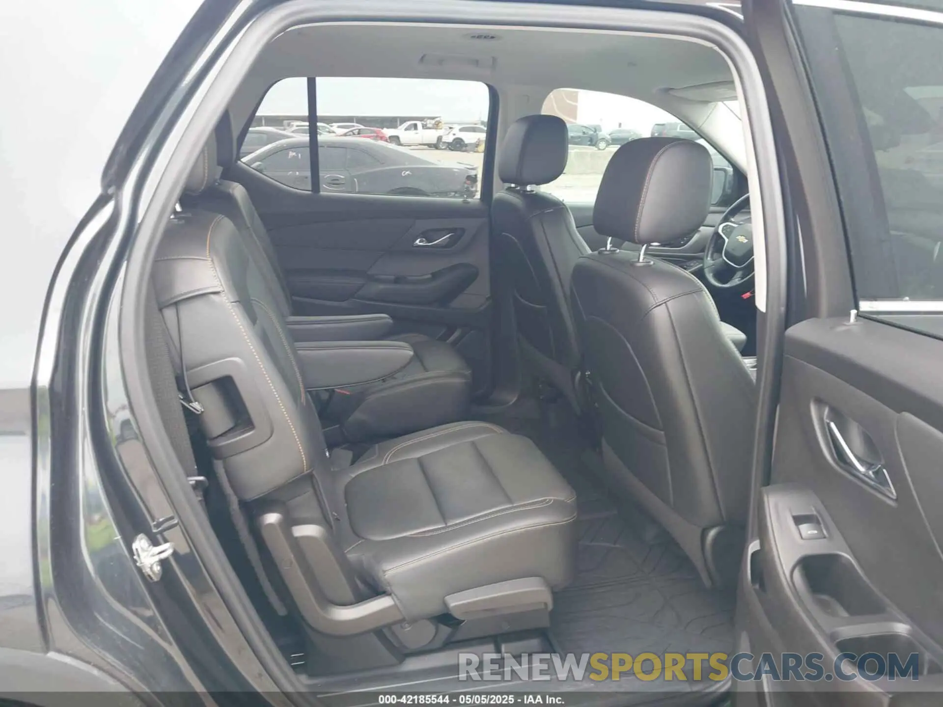 8 Фотография поврежденного автомобиля 1GNERHKW4MJ191814 CHEVROLET TRAVERSE 2021
