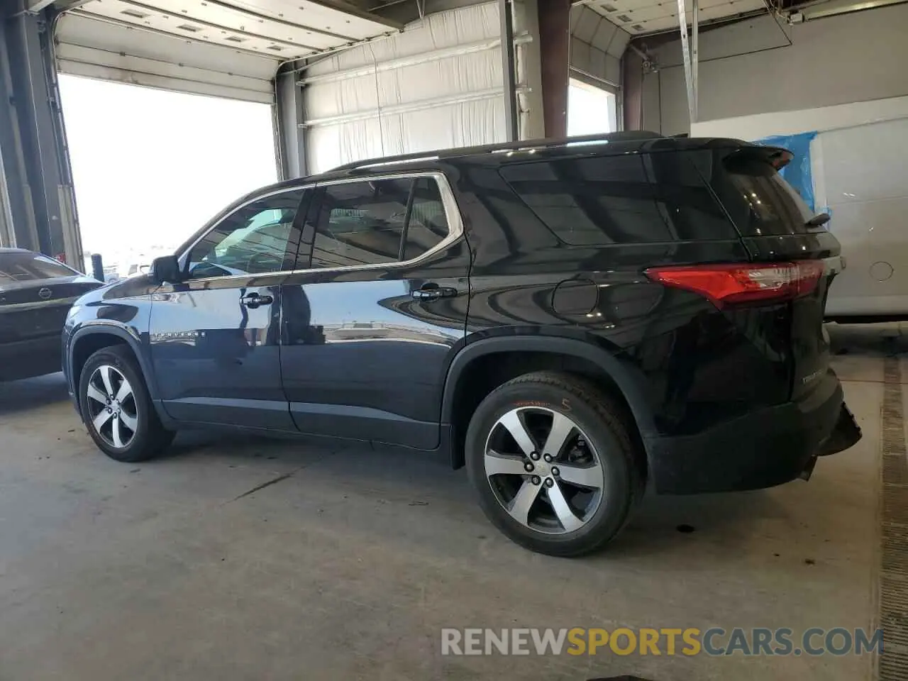 2 Photograph of a damaged car 1GNERHKW5MJ186895 CHEVROLET TRAVERSE 2021