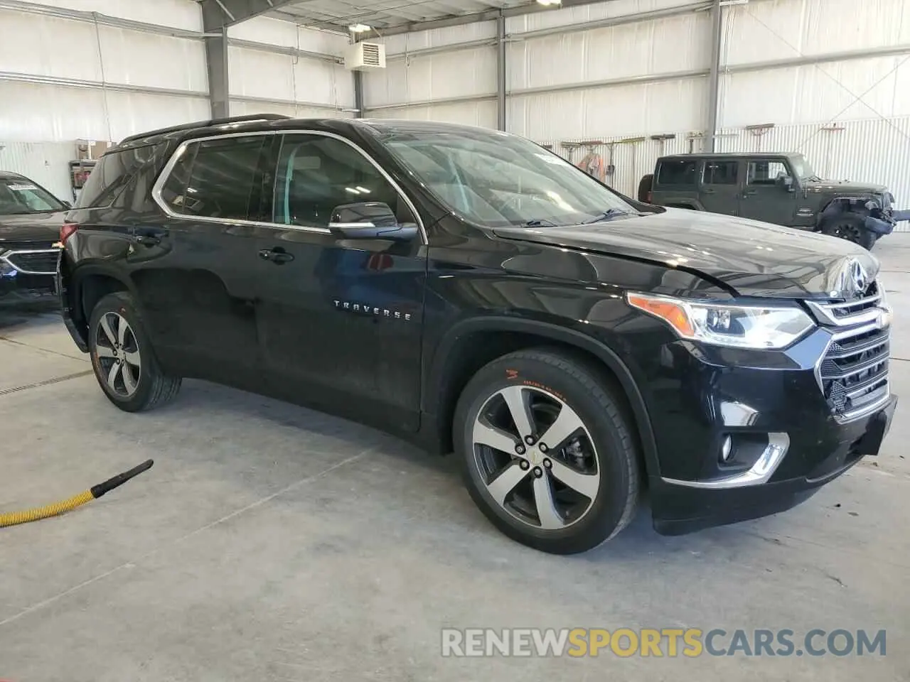 4 Photograph of a damaged car 1GNERHKW5MJ186895 CHEVROLET TRAVERSE 2021