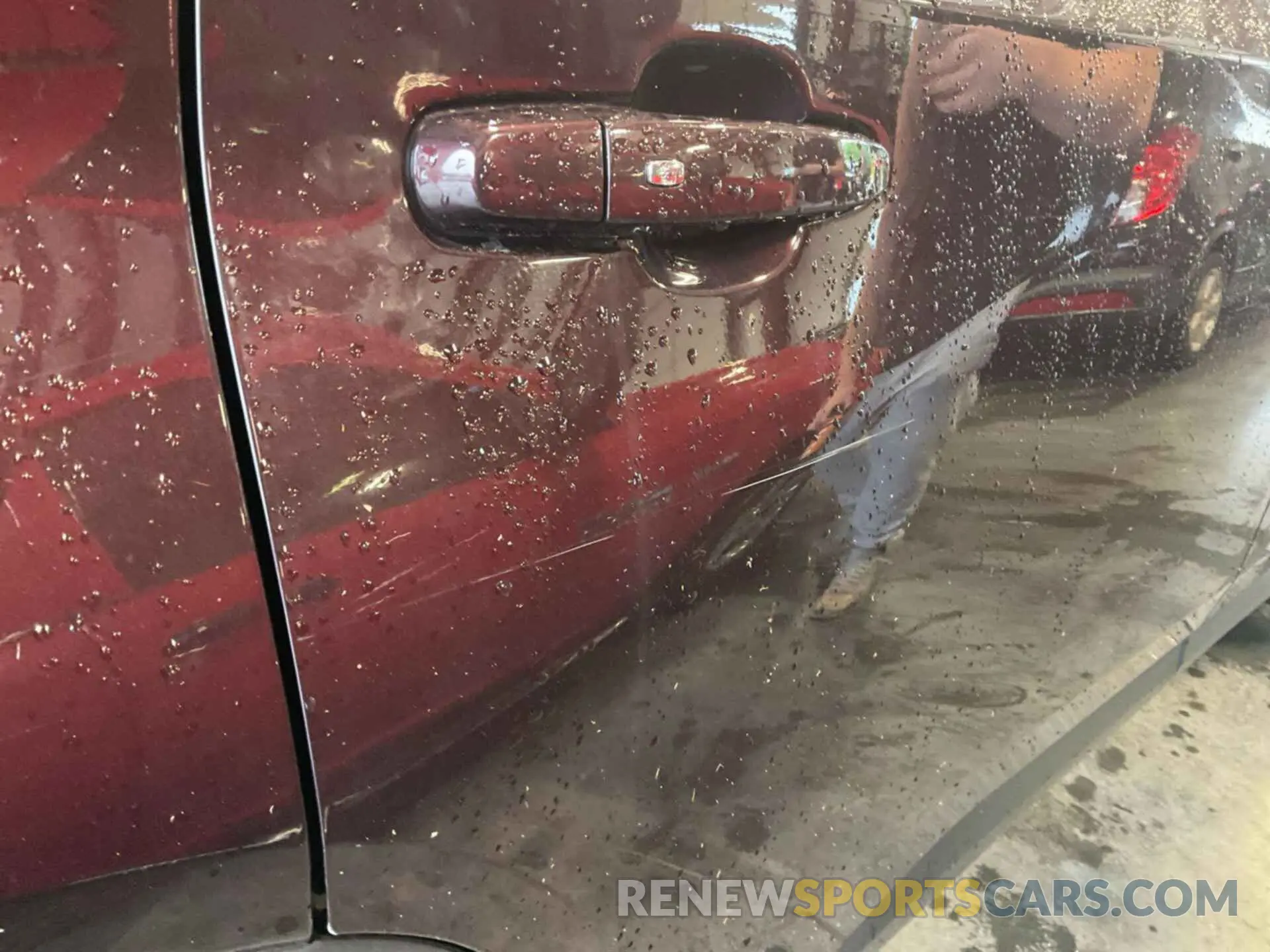 19 Photograph of a damaged car 1GNERHKW7MJ188468 CHEVROLET TRAVERSE 2021
