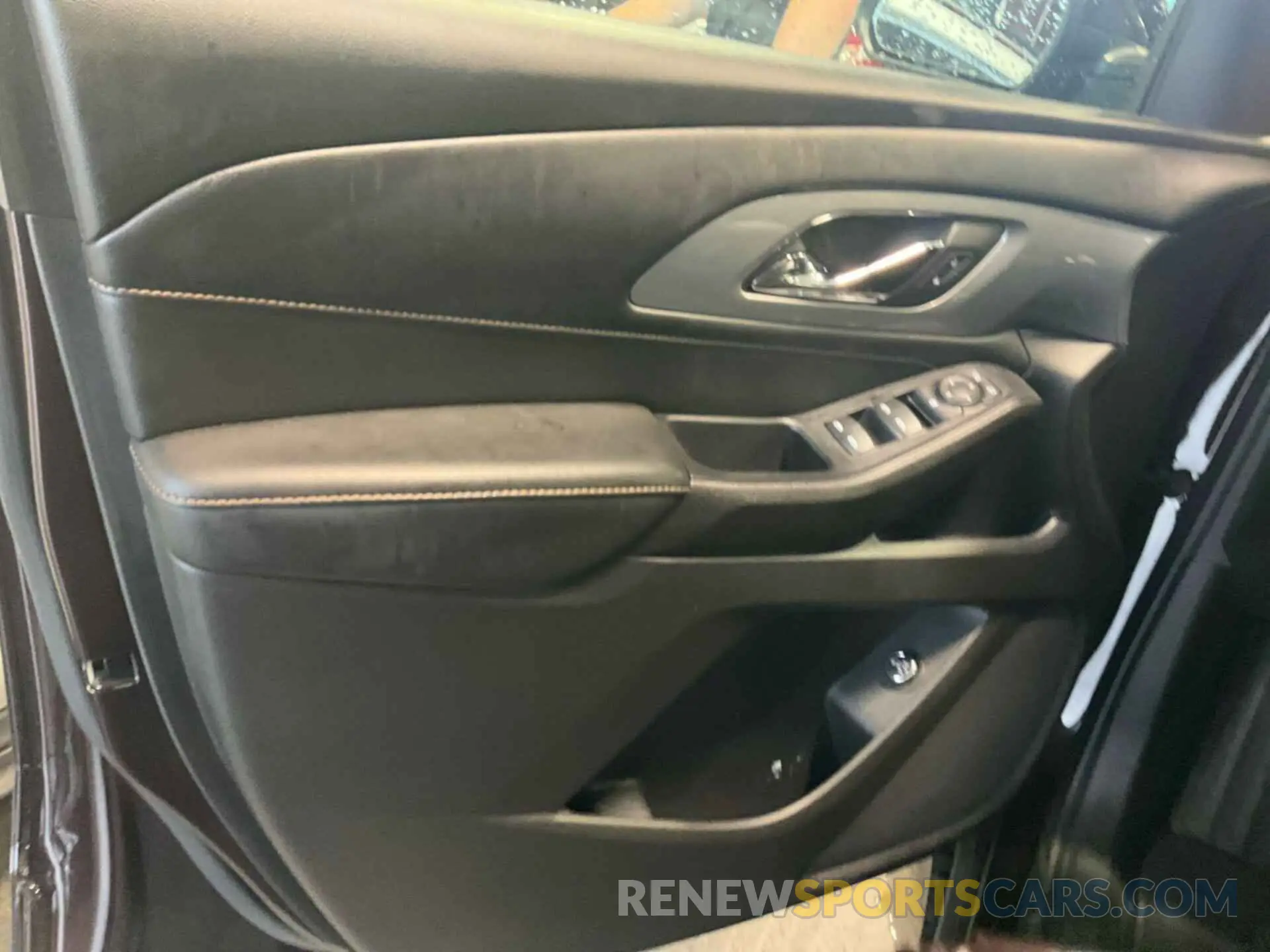 6 Photograph of a damaged car 1GNERHKW7MJ188468 CHEVROLET TRAVERSE 2021