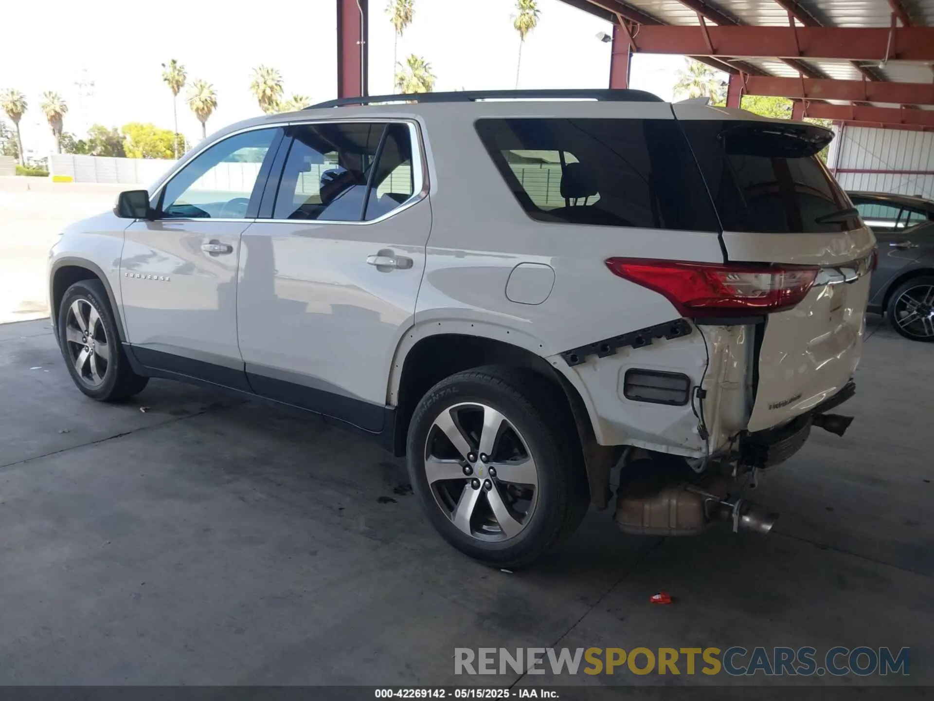 3 Photograph of a damaged car 1GNERHKW8MJ232171 CHEVROLET TRAVERSE 2021