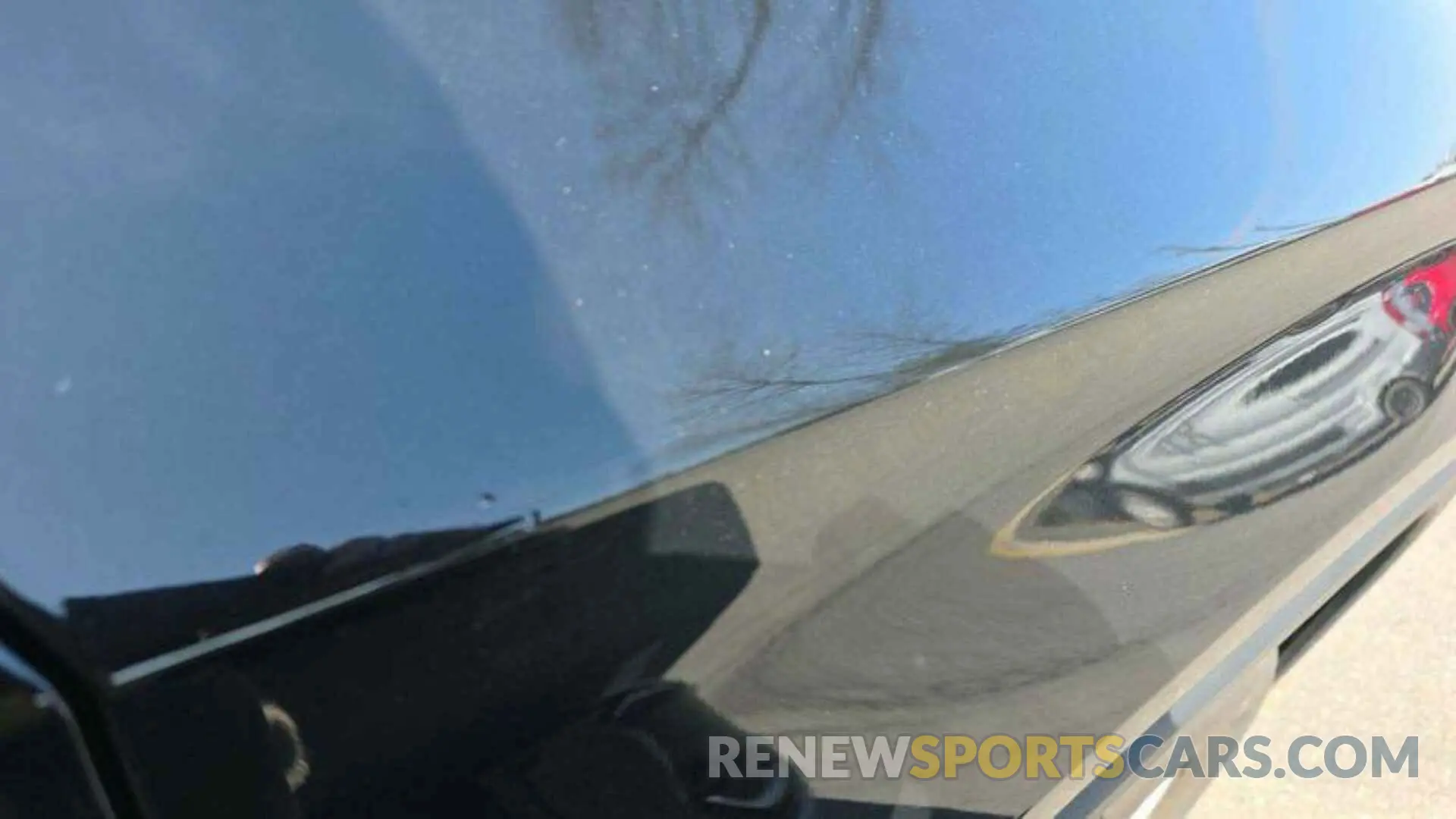 10 Photograph of a damaged car 1GNERHKWXMJ183734 CHEVROLET TRAVERSE 2021