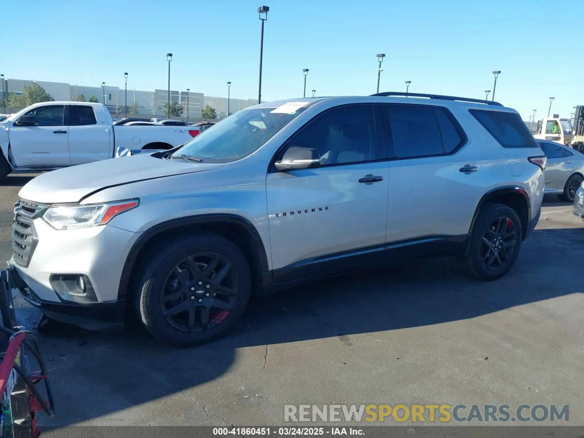 13 Photograph of a damaged car 1GNERKKW3MJ168358 CHEVROLET TRAVERSE 2021