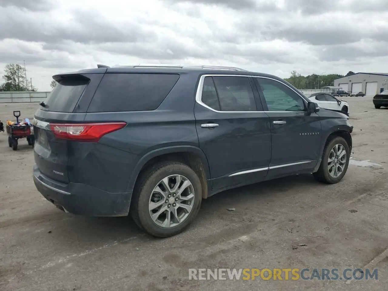 3 Photograph of a damaged car 1GNERKKW4MJ163718 CHEVROLET TRAVERSE 2021