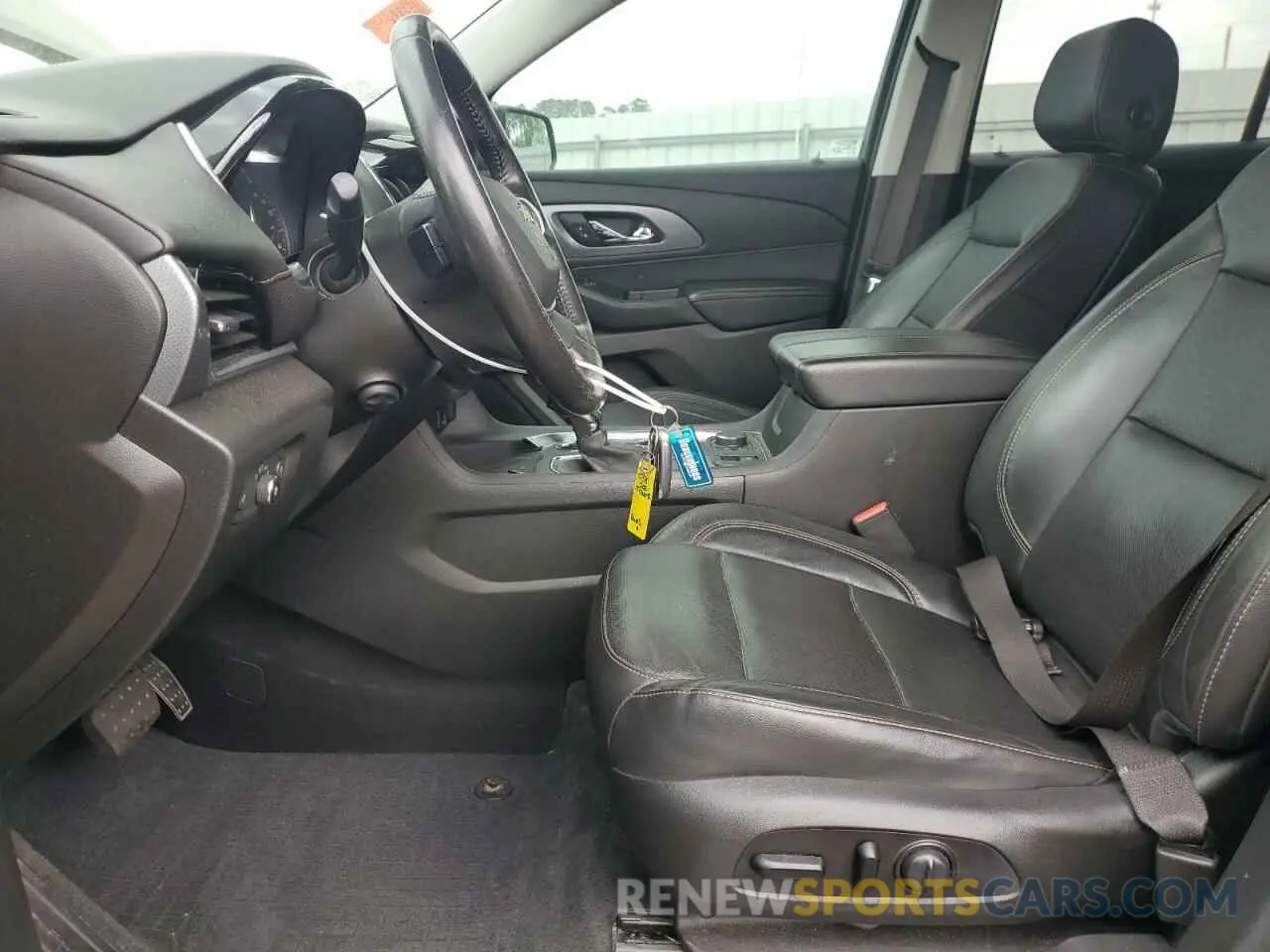 7 Photograph of a damaged car 1GNERKKW4MJ163718 CHEVROLET TRAVERSE 2021