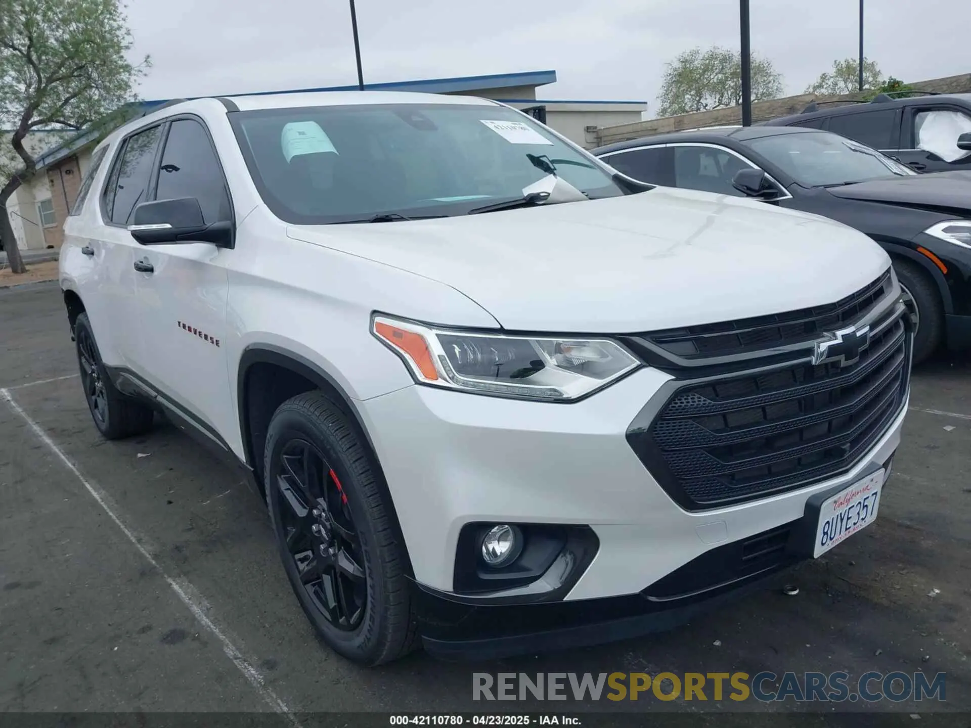 1 Фотография поврежденного автомобиля 1GNERKKWXMJ133834 CHEVROLET TRAVERSE 2021