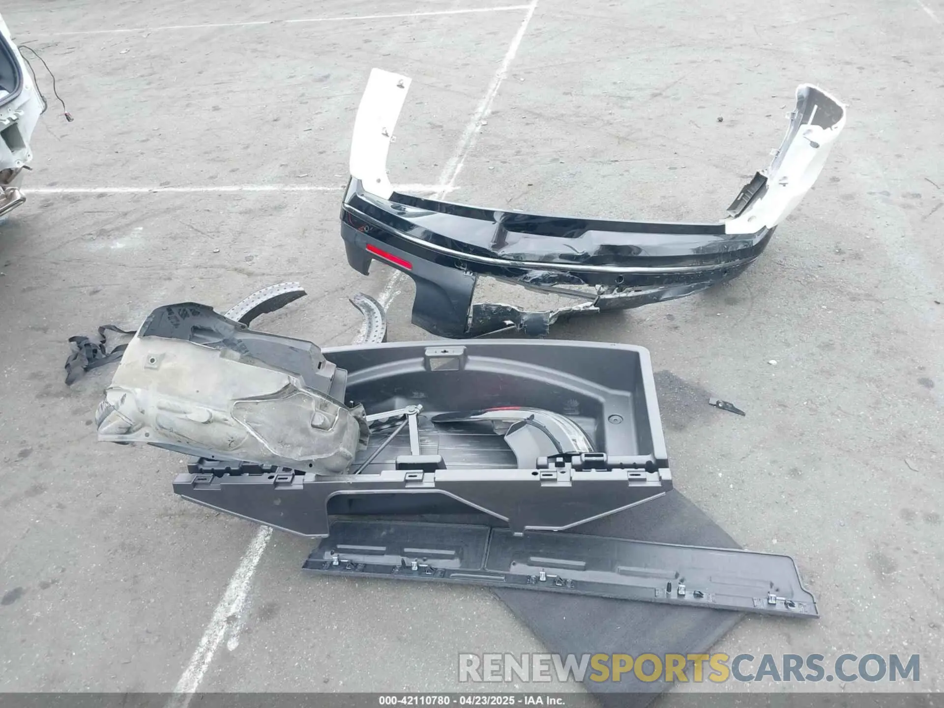 12 Фотография поврежденного автомобиля 1GNERKKWXMJ133834 CHEVROLET TRAVERSE 2021