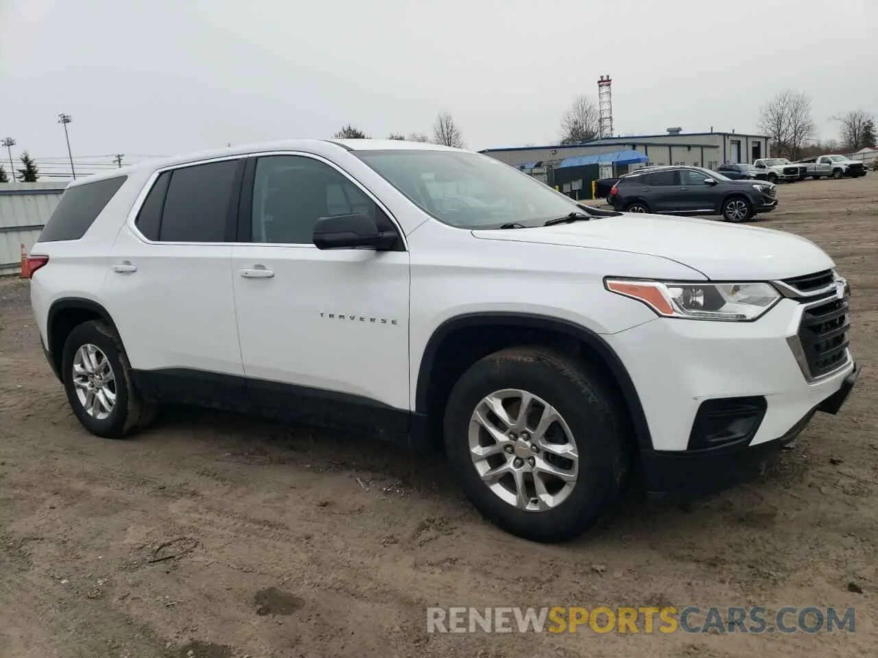 4 Photograph of a damaged car 1GNEVFKW2MJ179547 CHEVROLET TRAVERSE 2021