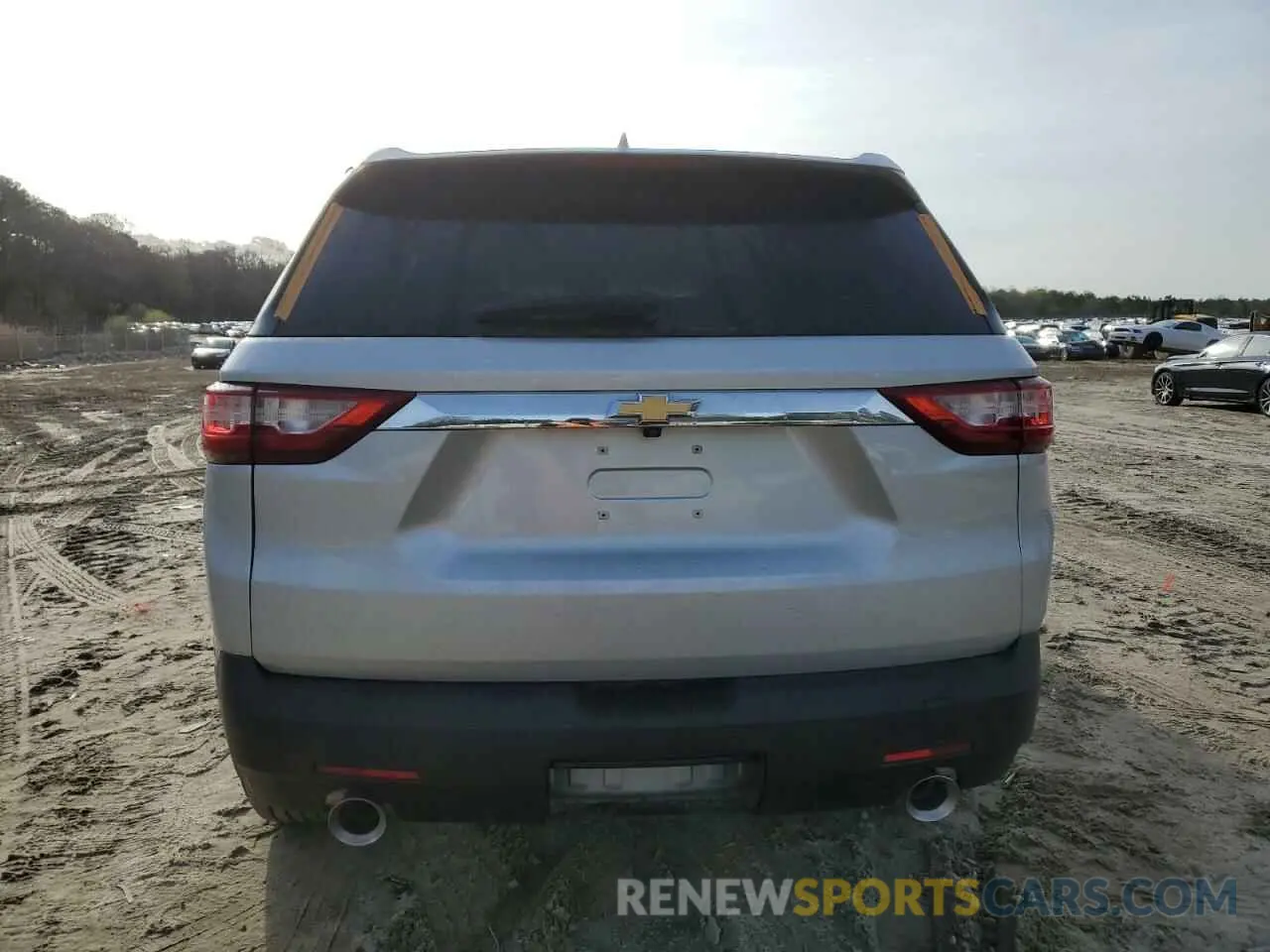 6 Photograph of a damaged car 1GNEVFKW3MJ104372 CHEVROLET TRAVERSE 2021