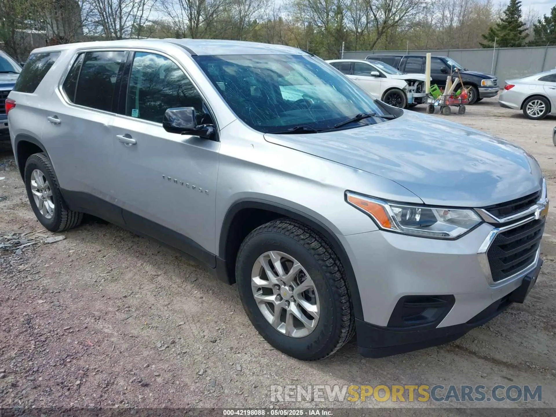 1 Фотография поврежденного автомобиля 1GNEVFKW7MJ108621 CHEVROLET TRAVERSE 2021