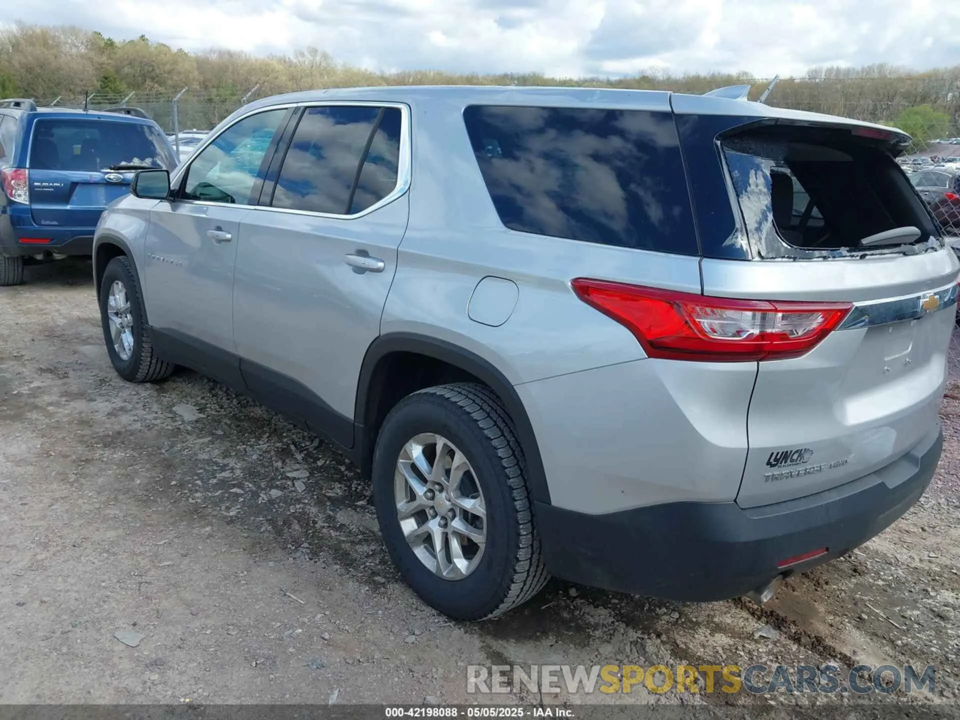 3 Фотография поврежденного автомобиля 1GNEVFKW7MJ108621 CHEVROLET TRAVERSE 2021