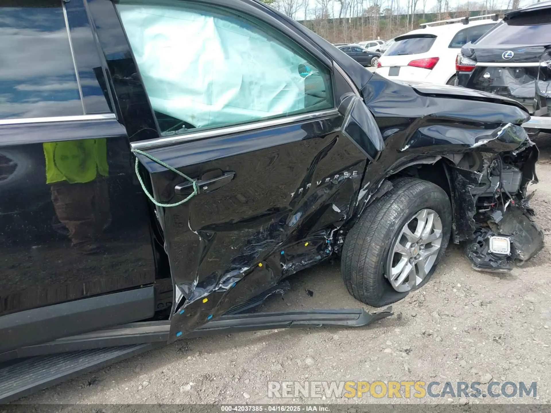 6 Photograph of a damaged car 1GNEVFKW9MJ191243 CHEVROLET TRAVERSE 2021