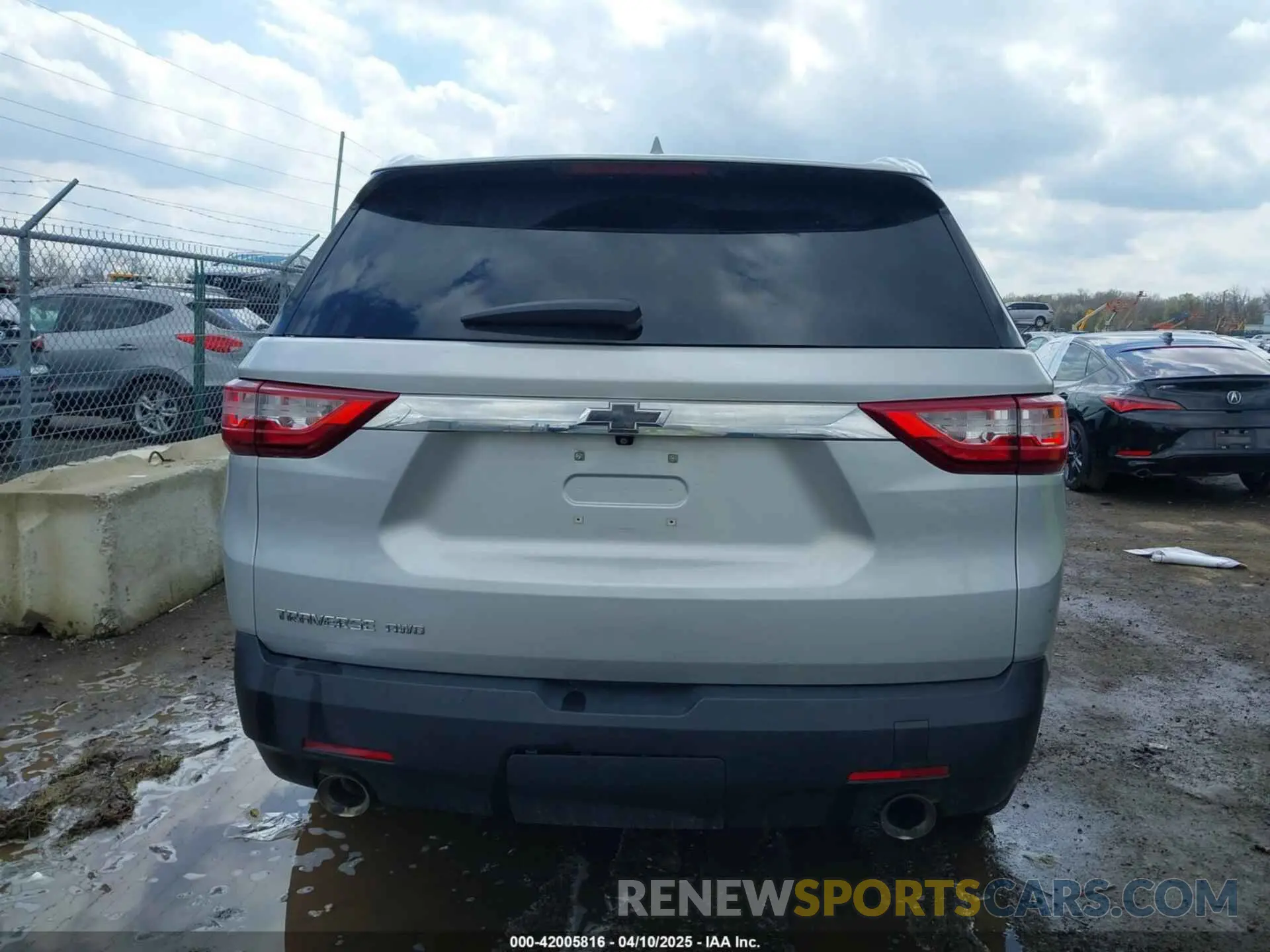 16 Photograph of a damaged car 1GNEVFKWXMJ115319 CHEVROLET TRAVERSE 2021