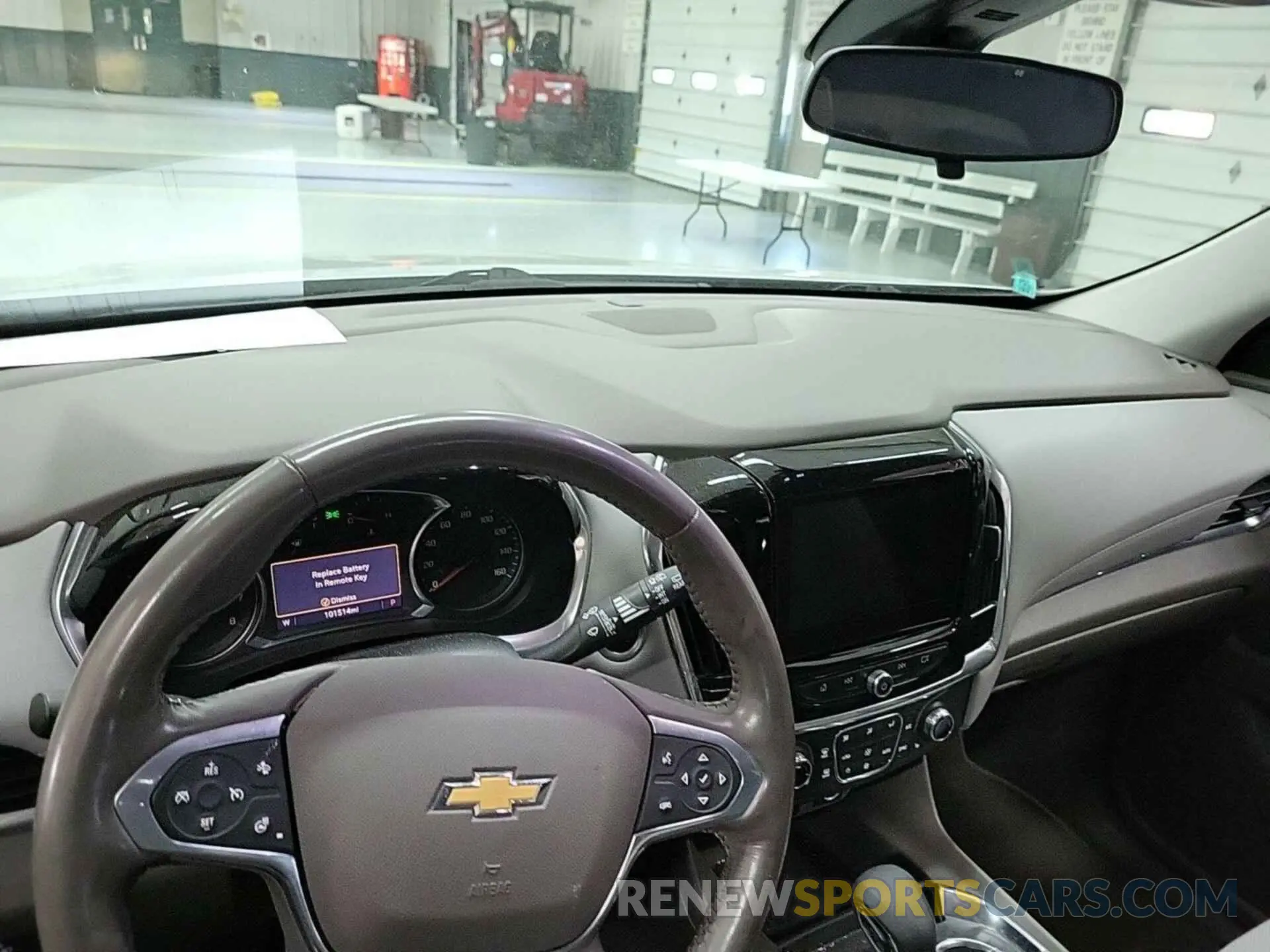 8 Photograph of a damaged car 1GNEVGKW0MJ158671 CHEVROLET TRAVERSE 2021