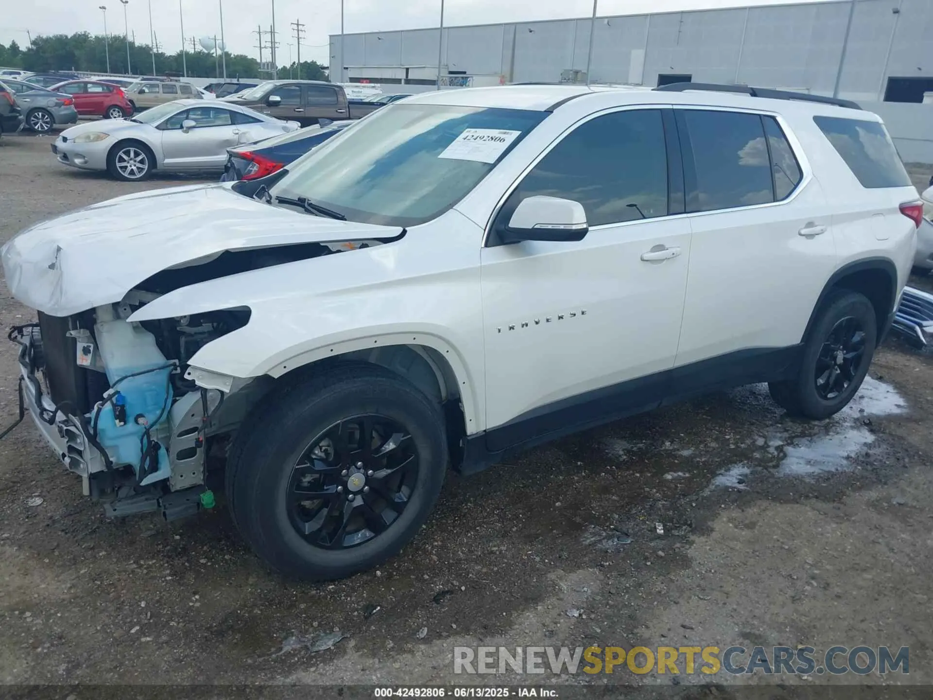 2 Photograph of a damaged car 1GNEVGKW0MJ211630 CHEVROLET TRAVERSE 2021
