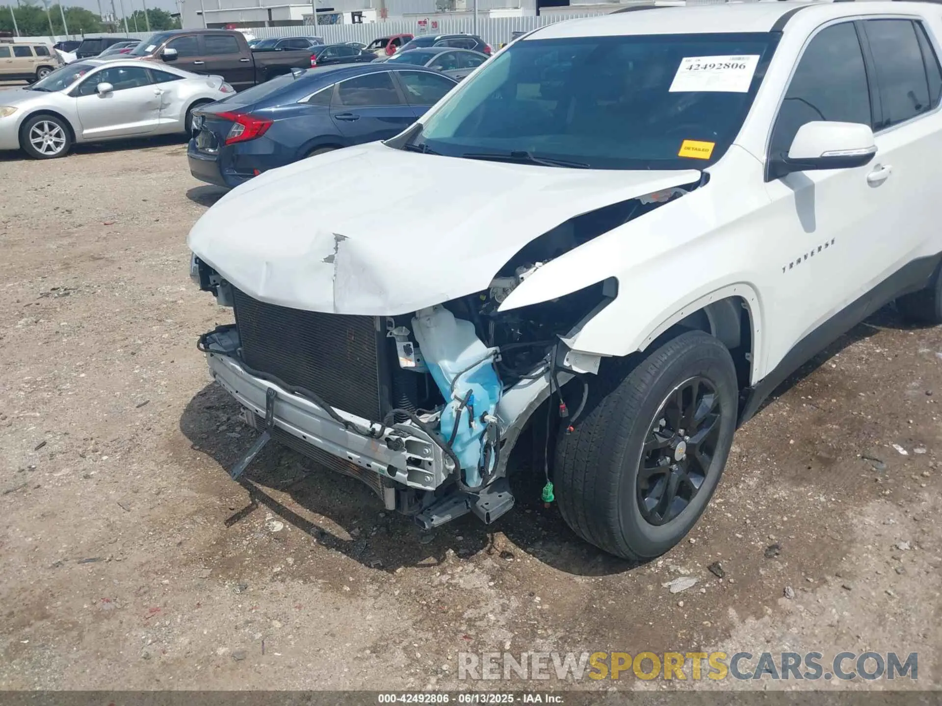 6 Photograph of a damaged car 1GNEVGKW0MJ211630 CHEVROLET TRAVERSE 2021