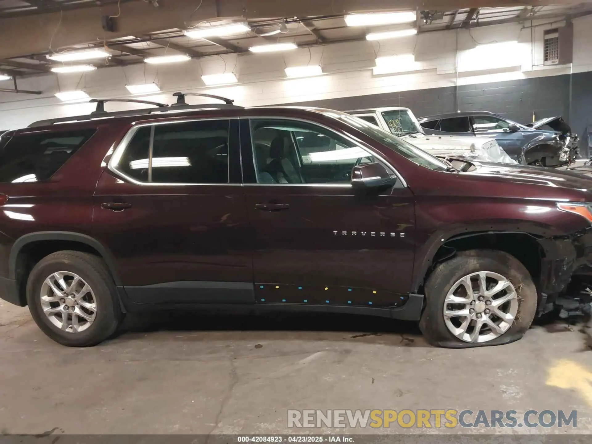 13 Фотография поврежденного автомобиля 1GNEVGKW0MJ213636 CHEVROLET TRAVERSE 2021