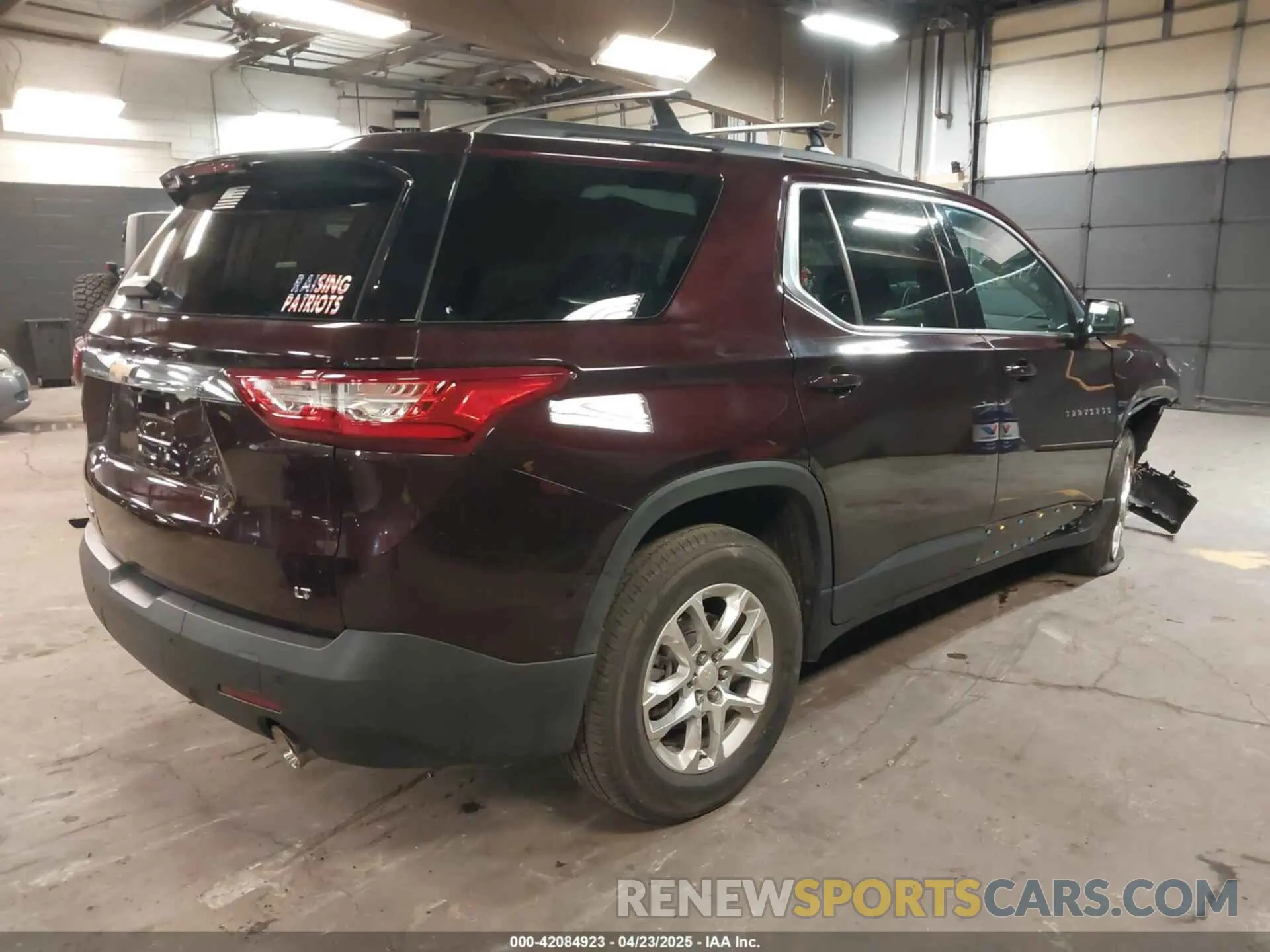 4 Фотография поврежденного автомобиля 1GNEVGKW0MJ213636 CHEVROLET TRAVERSE 2021