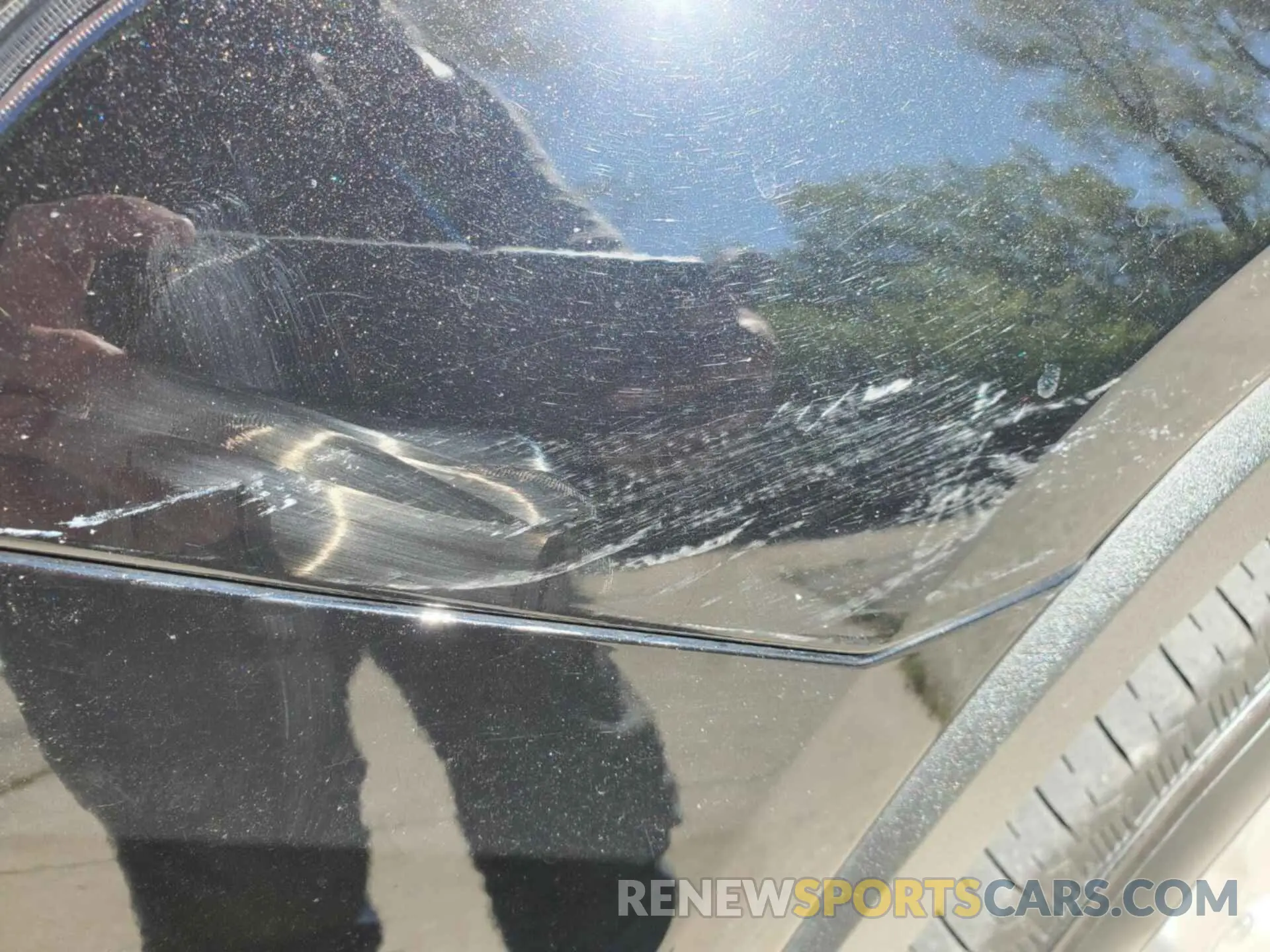 10 Photograph of a damaged car 1GNEVGKW4MJ184643 CHEVROLET TRAVERSE 2021