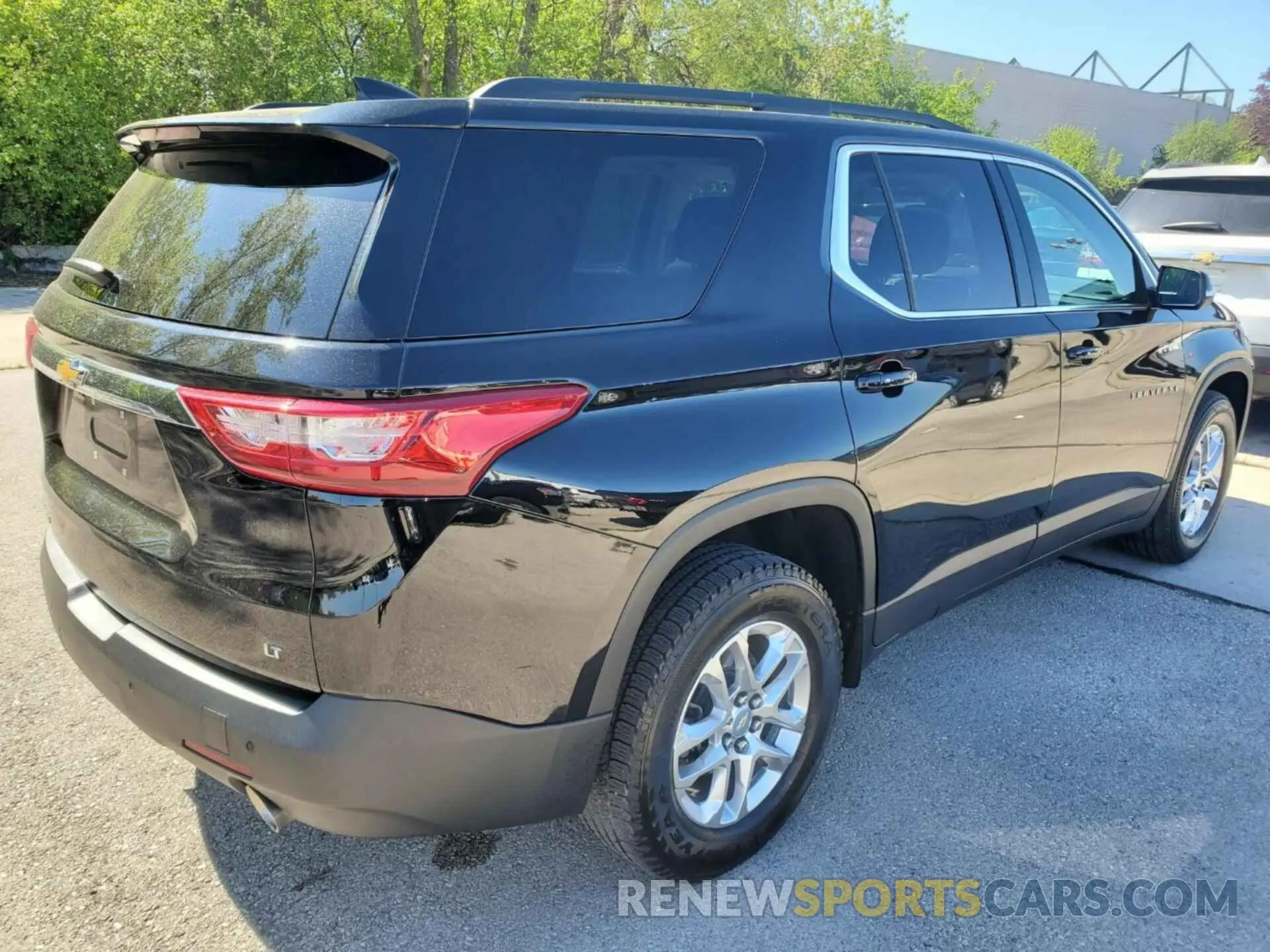 3 Photograph of a damaged car 1GNEVGKW4MJ184643 CHEVROLET TRAVERSE 2021