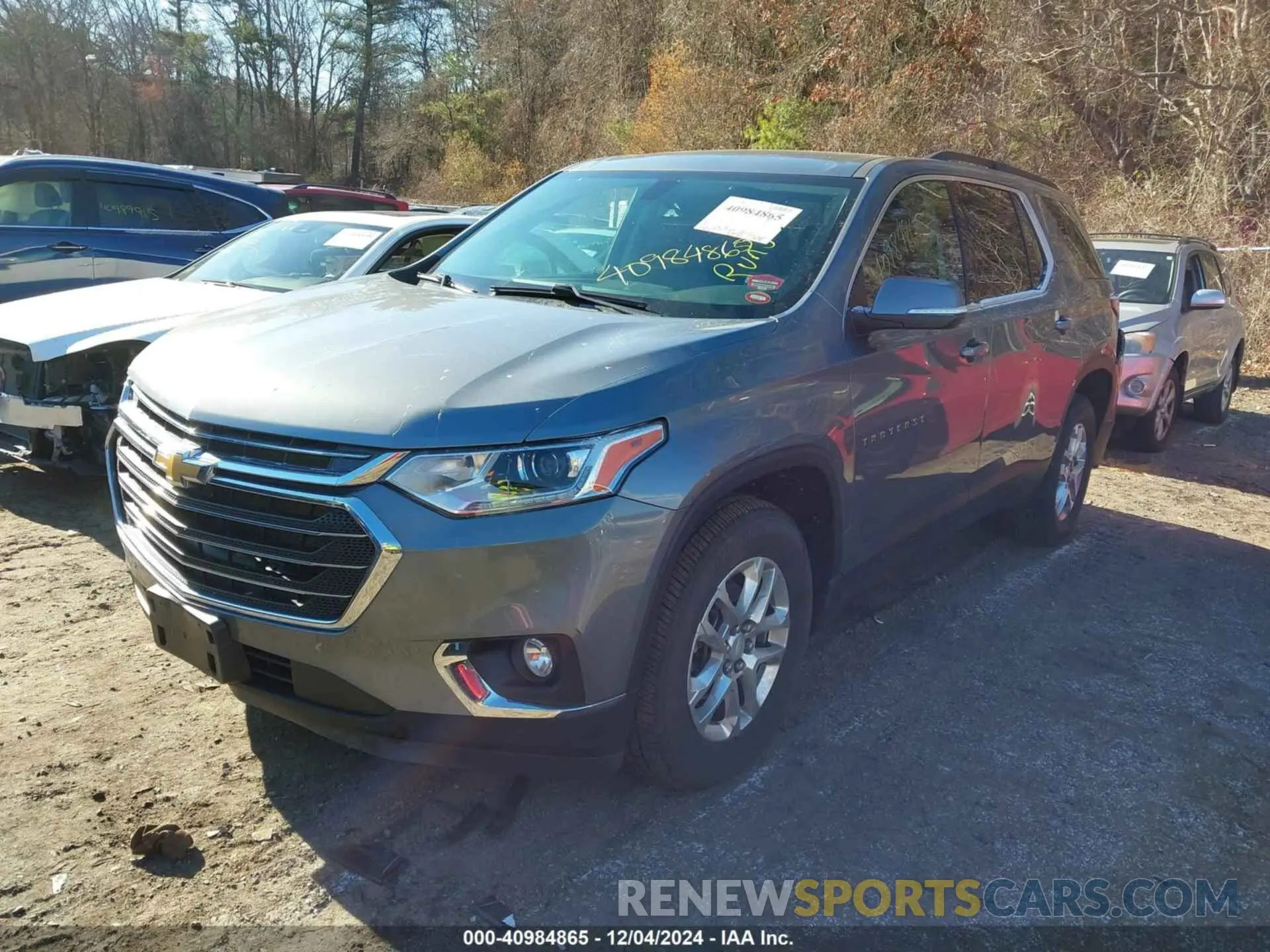 2 Photograph of a damaged car 1GNEVGKW4MJ238443 CHEVROLET TRAVERSE 2021