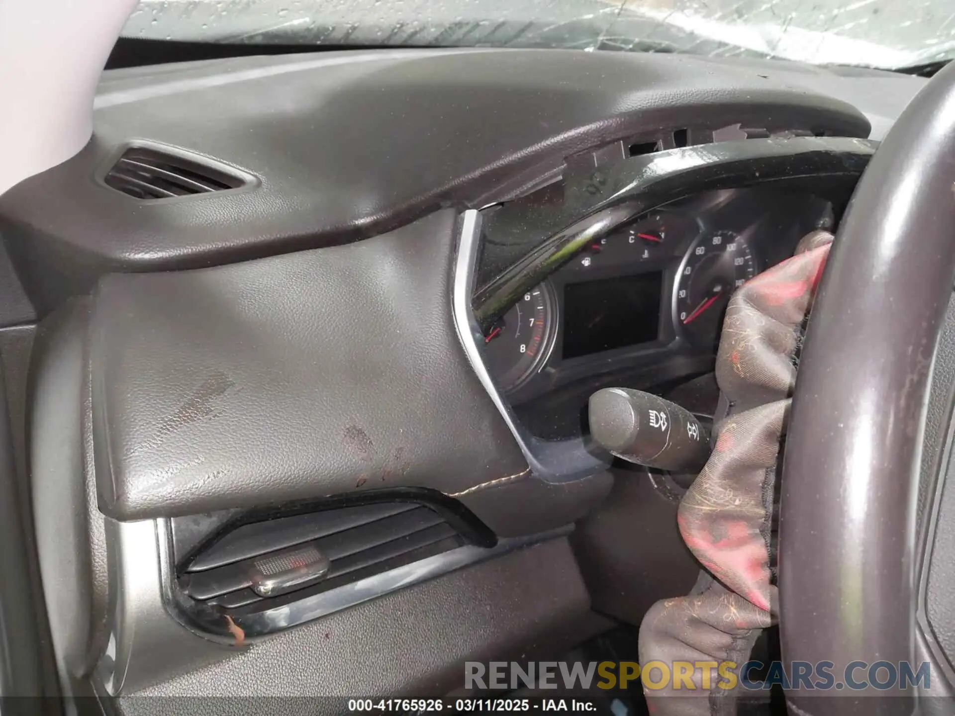 15 Photograph of a damaged car 1GNEVHKW3MJ220313 CHEVROLET TRAVERSE 2021